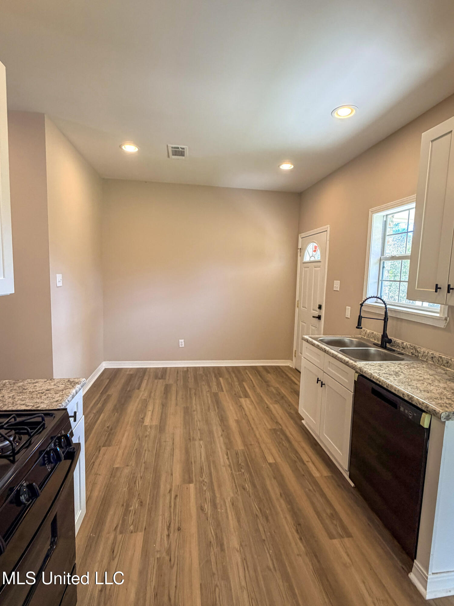 2860 Highway 184 Property Photo 10