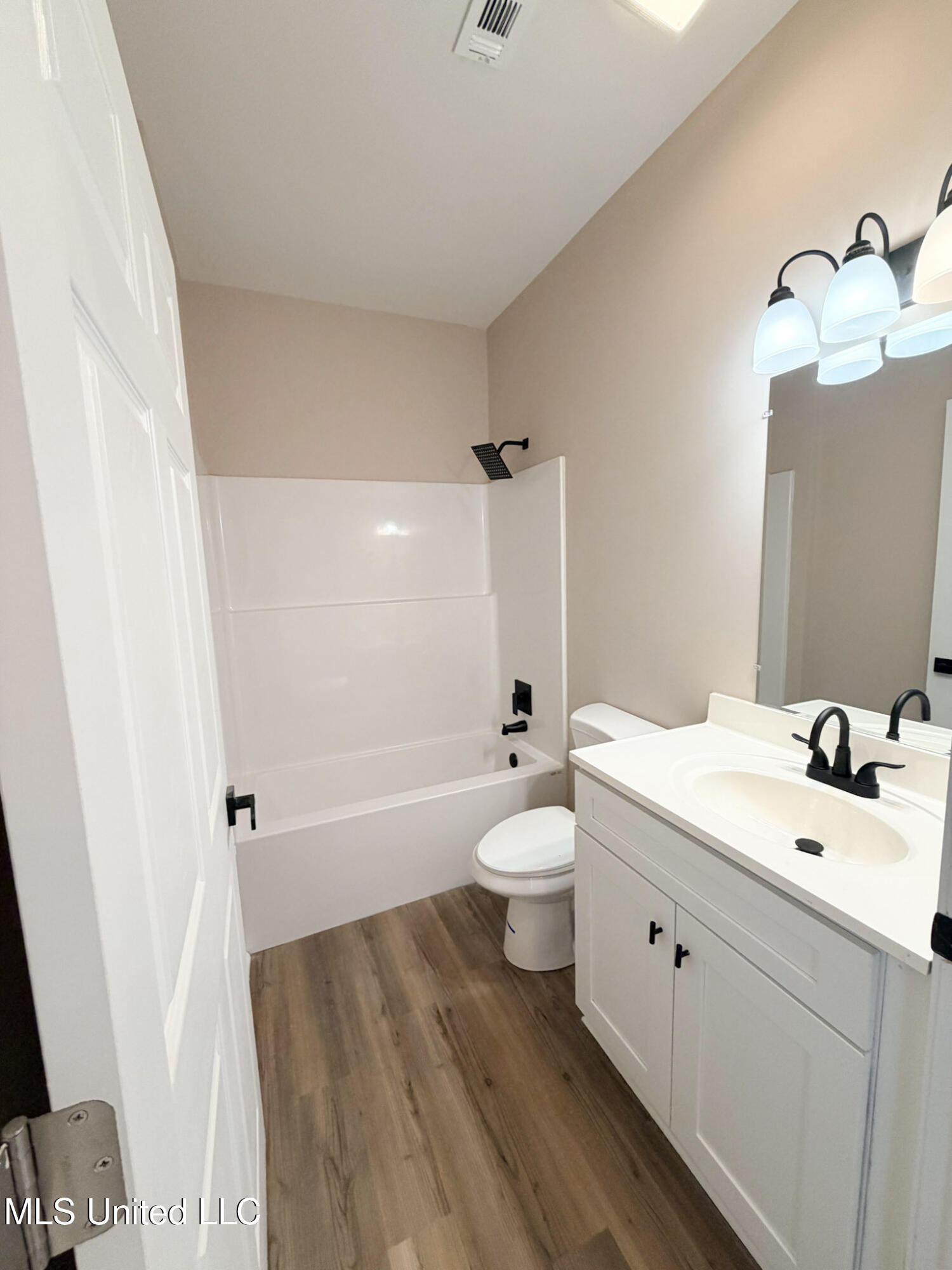 2860 Highway 184 Property Photo 24