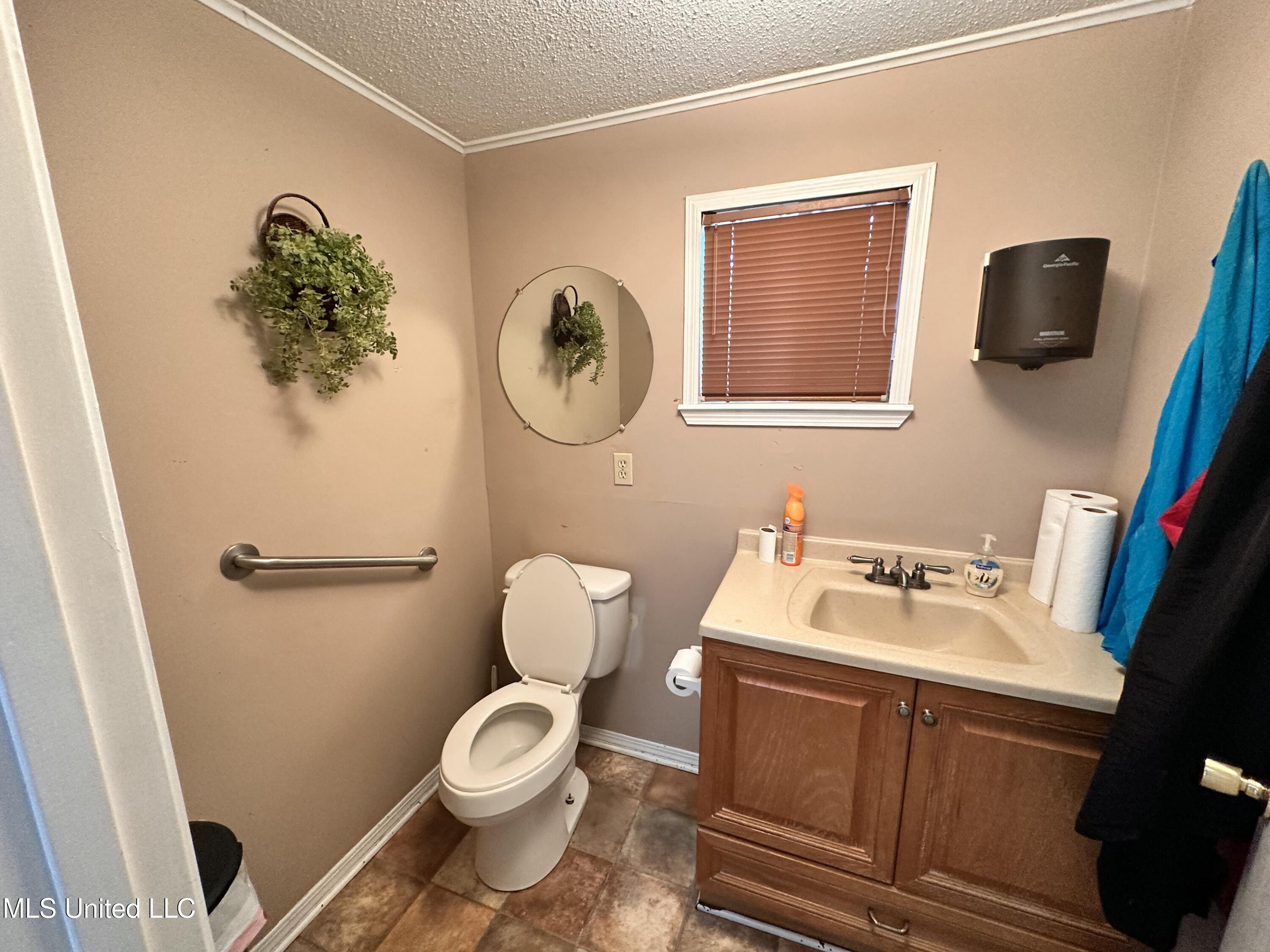 415 Old Pass Road Property Photo 17