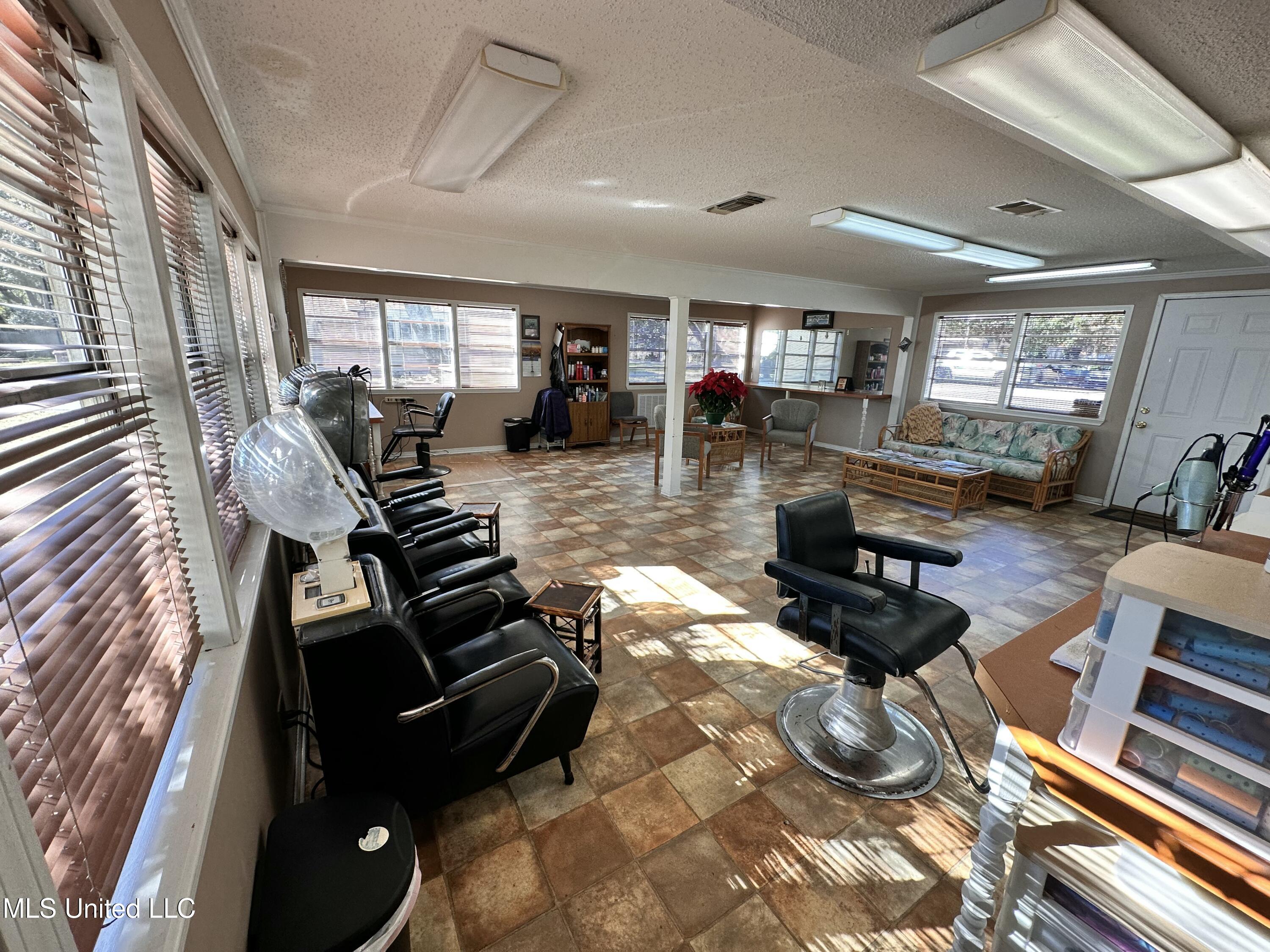 415 Old Pass Road Property Photo 18