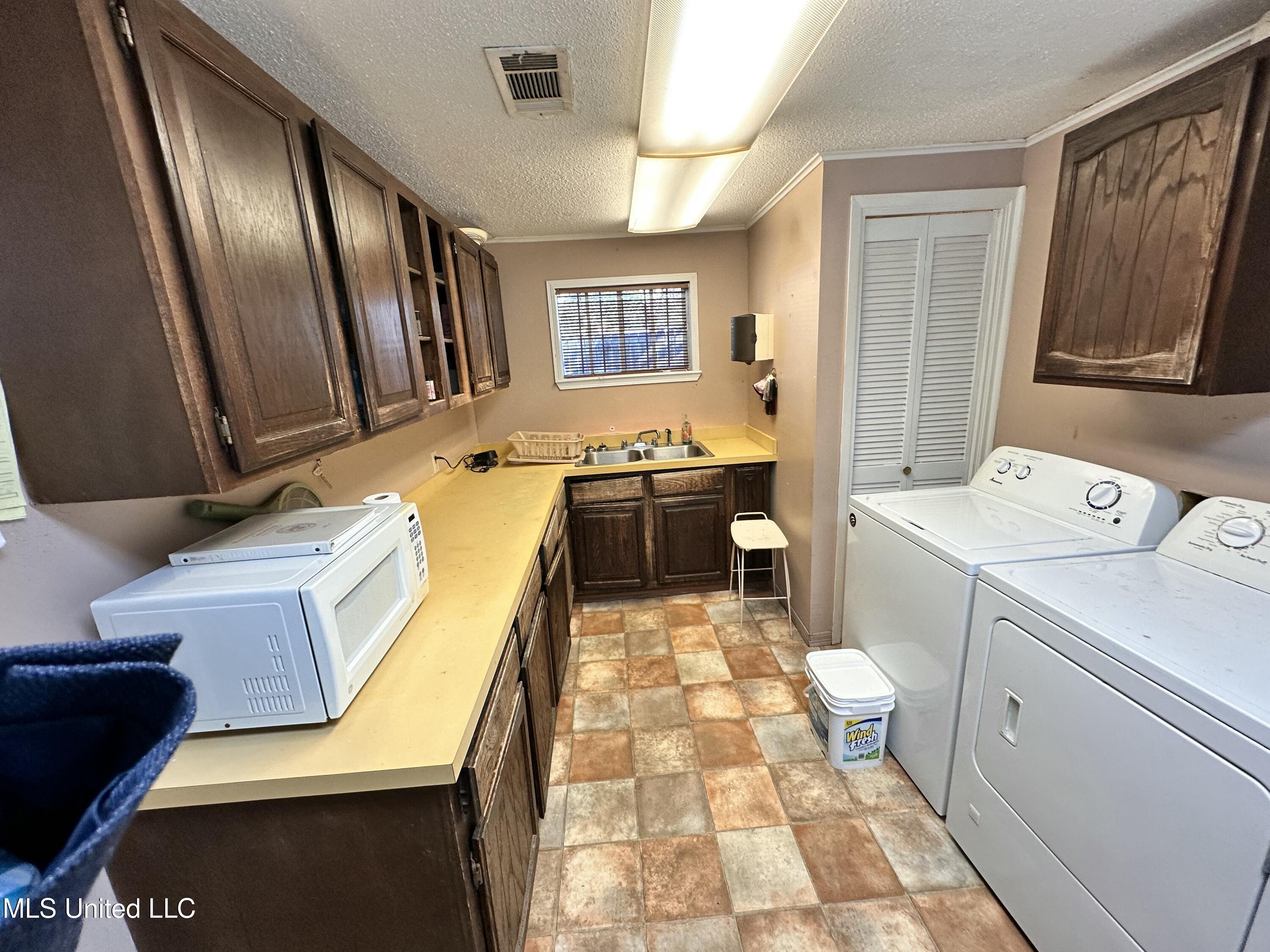 415 Old Pass Road Property Photo 20