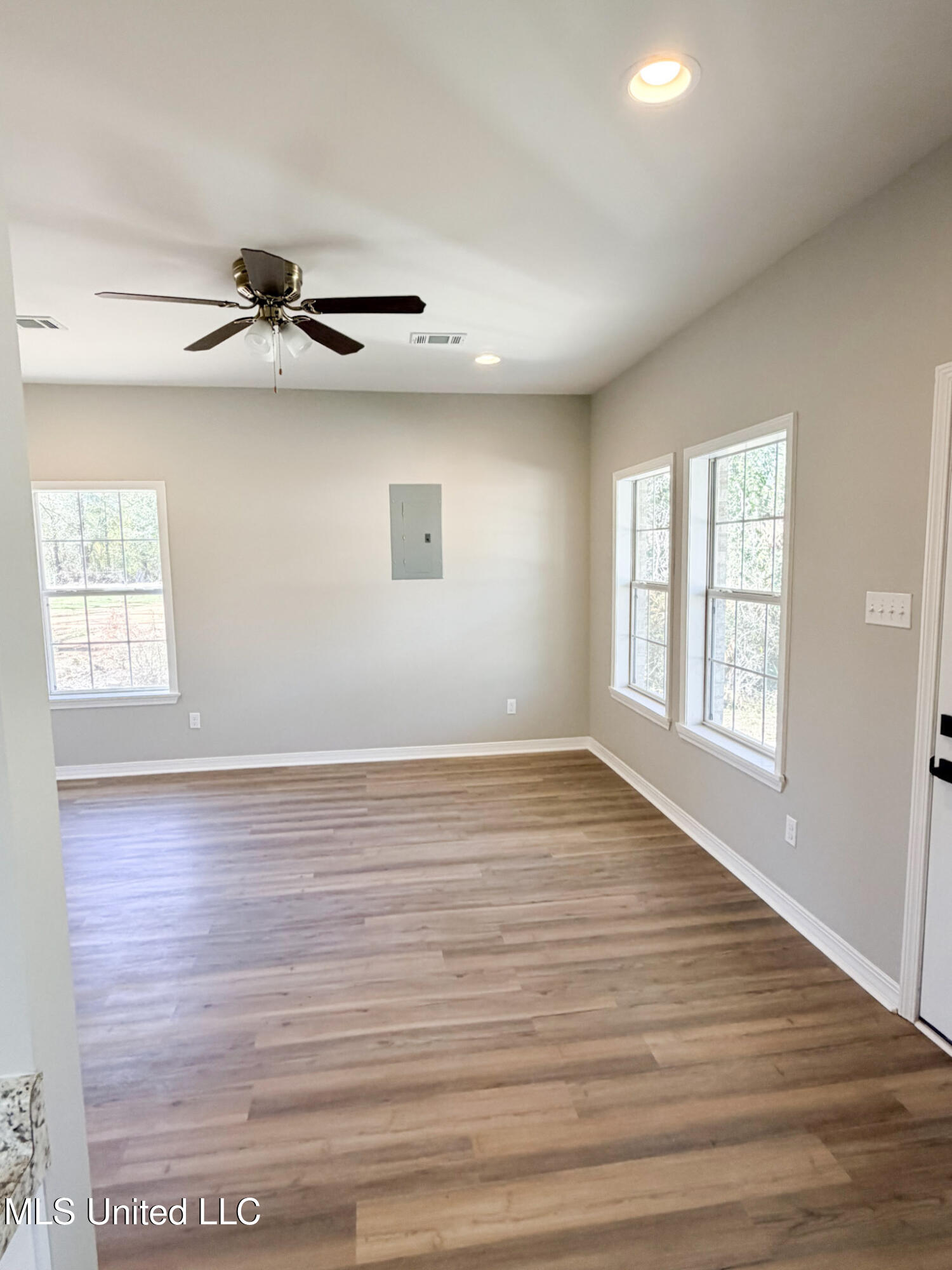 2856 E Mississippi 184 Property Photo 10