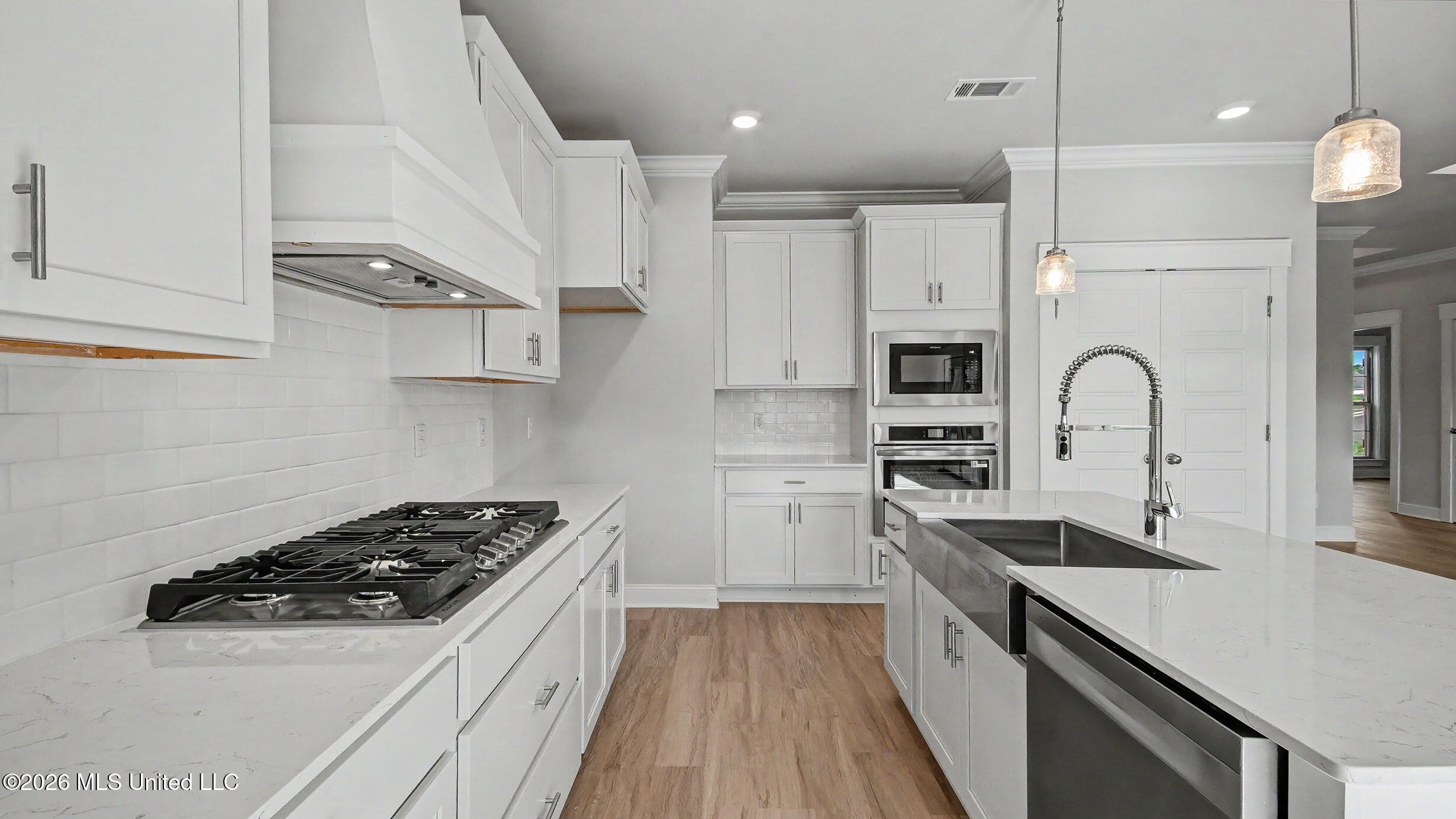 318 Cornerstone Crossing Property Photo 15