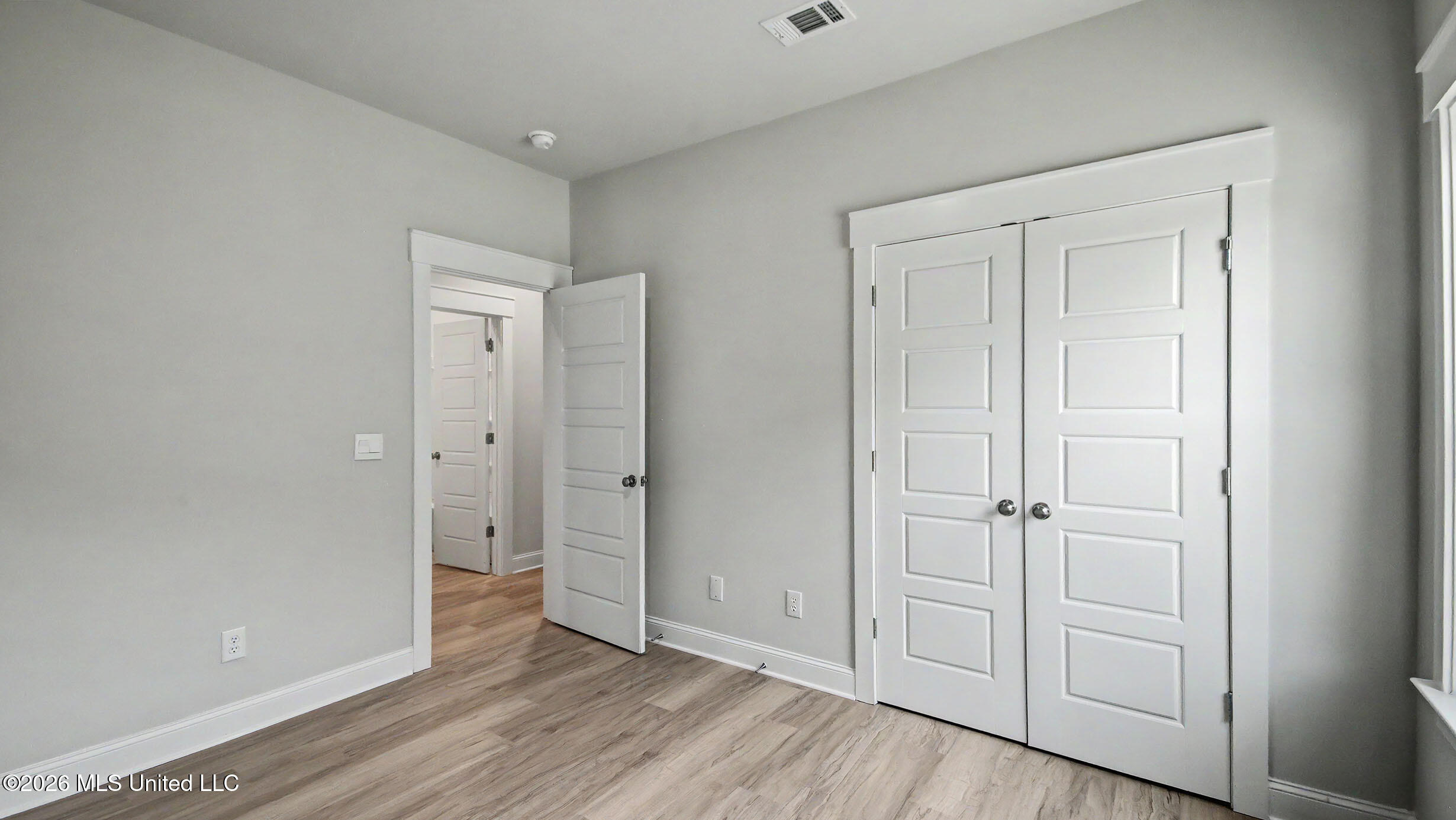 318 Cornerstone Crossing Property Photo 24