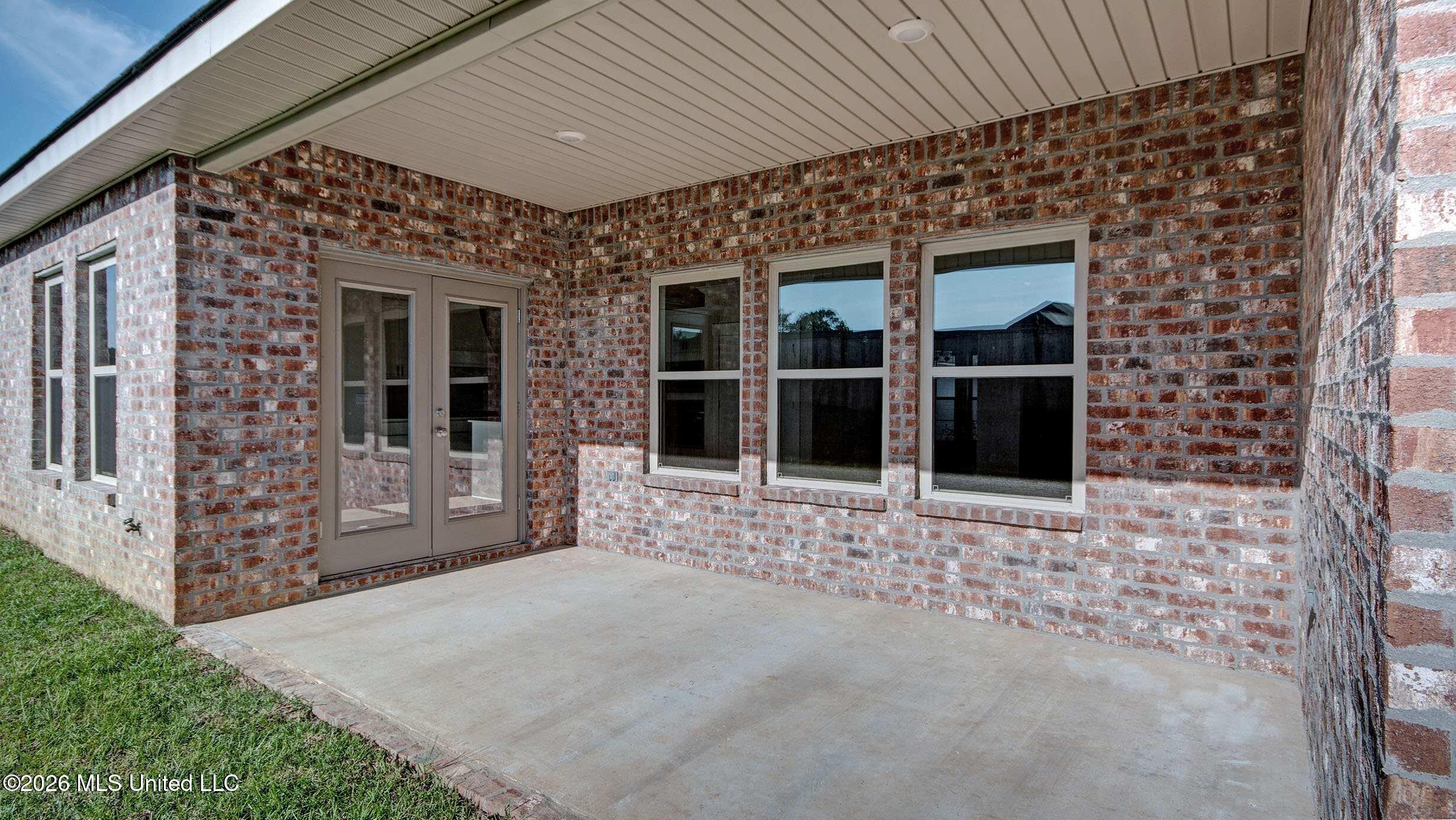 318 Cornerstone Crossing Property Photo 33