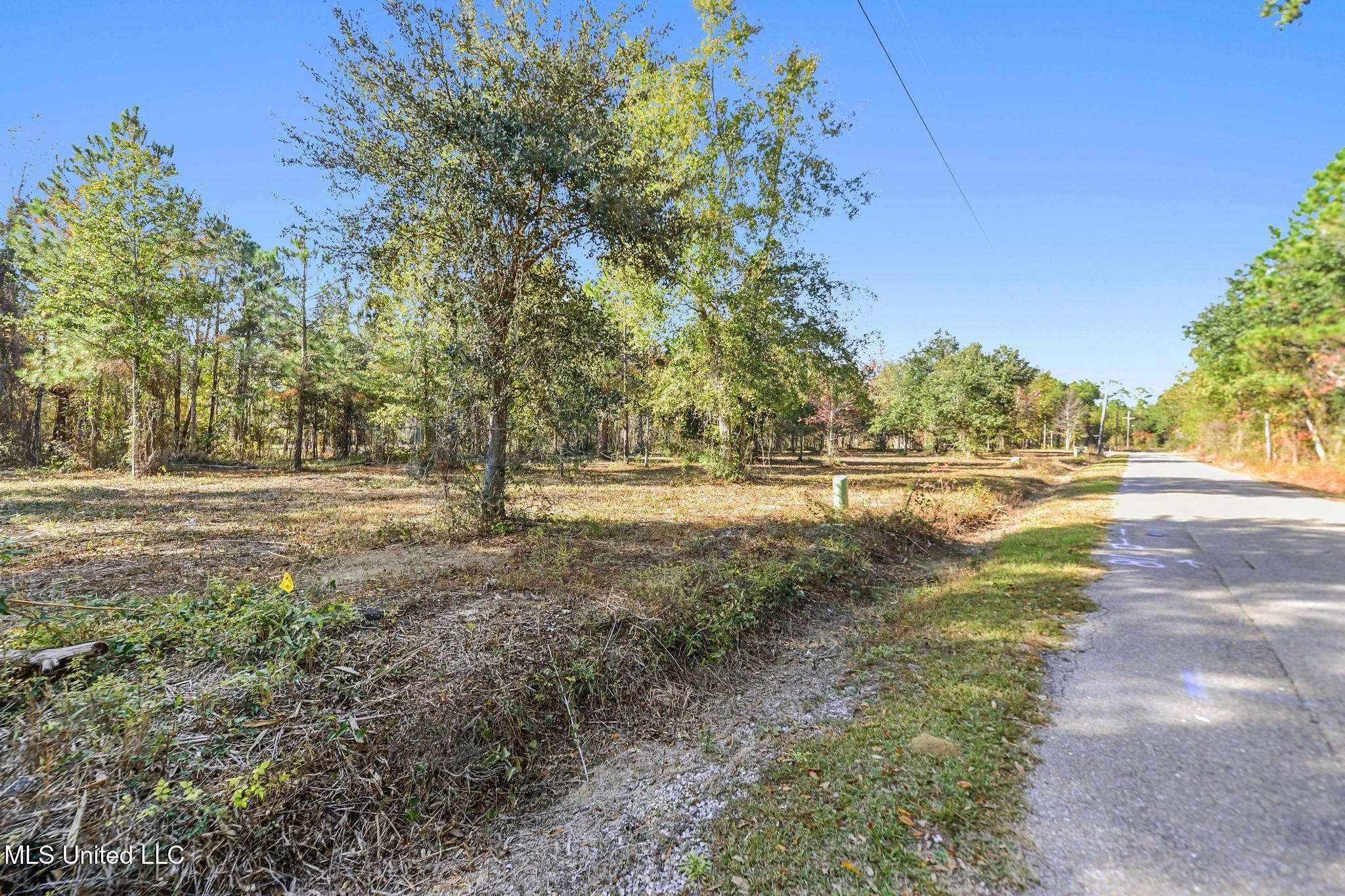 124 W Beach Boulevard Property Photo 16