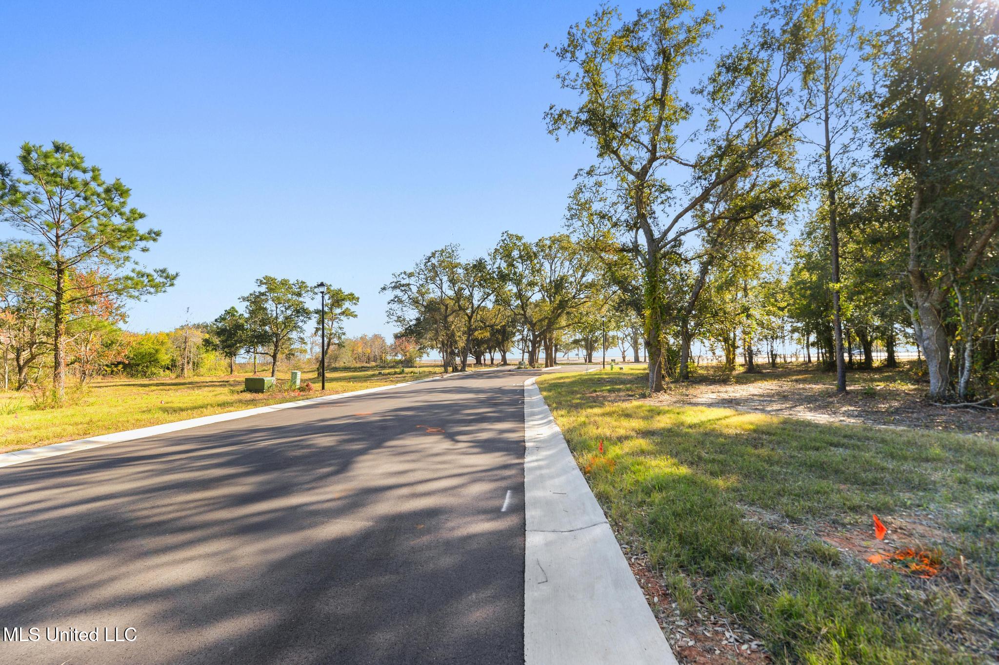 130 Live Oak Boulevard Property Photo 10