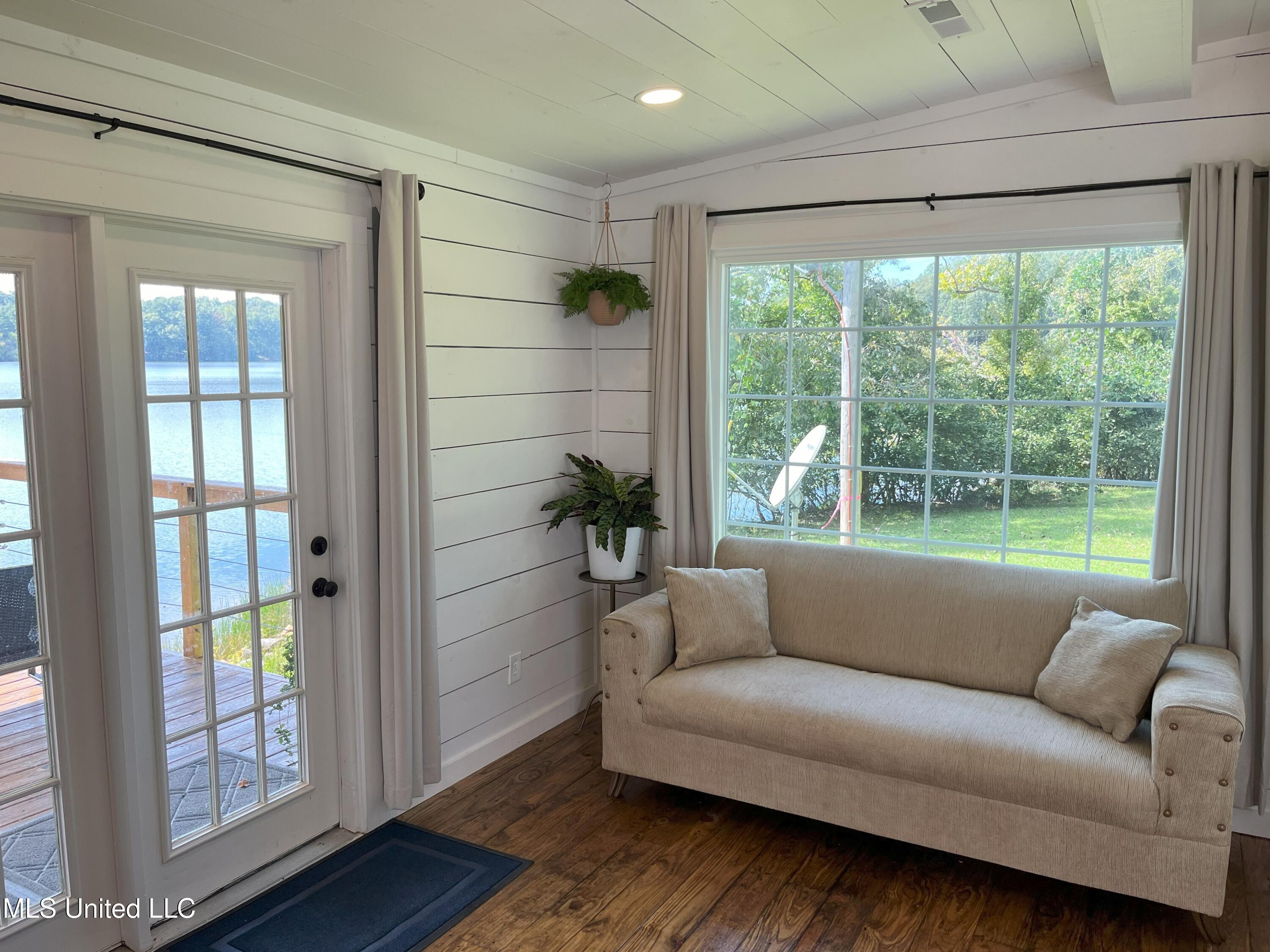 111 County Road Property Photo 14
