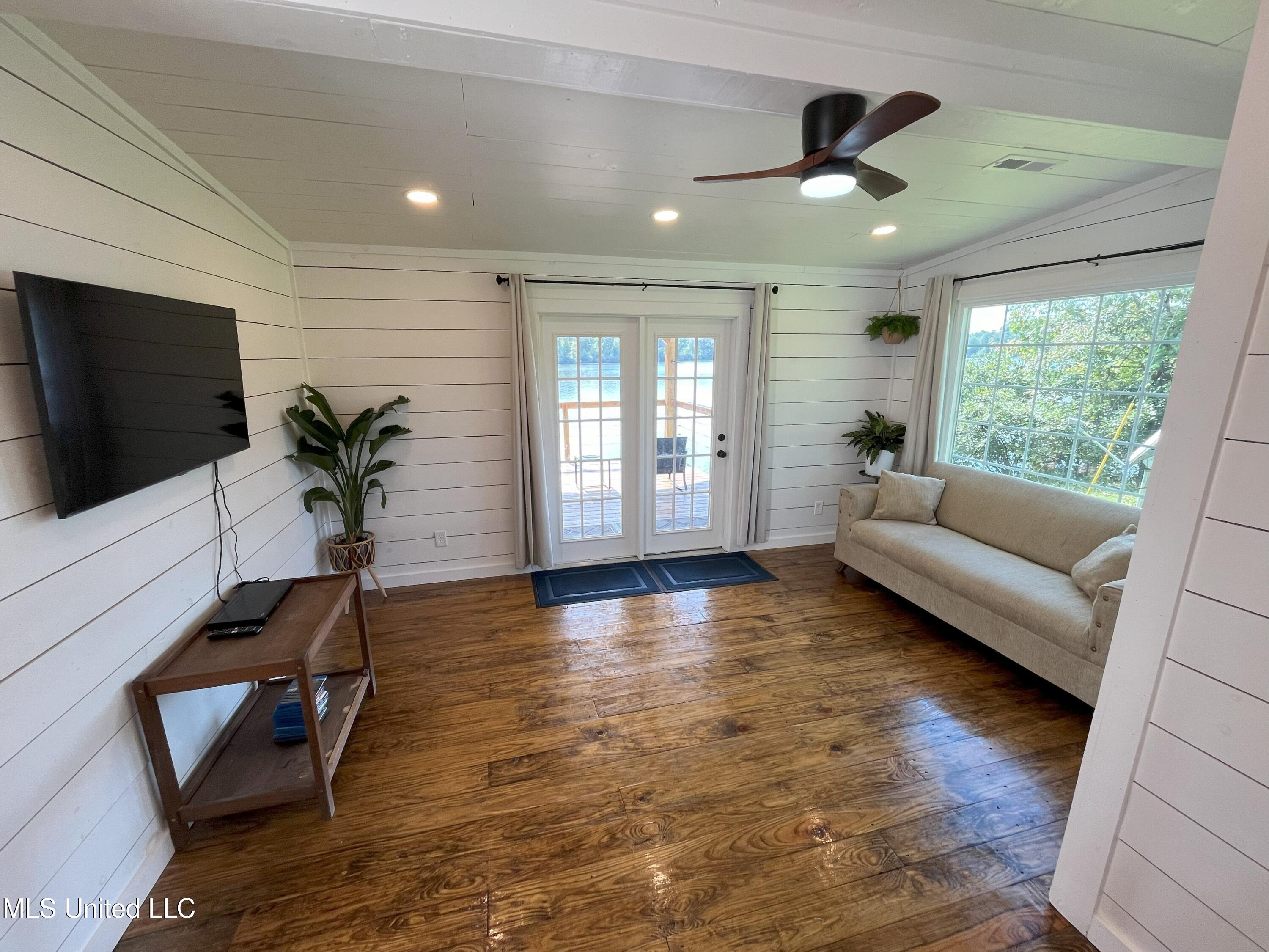 111 County Road Property Photo 15