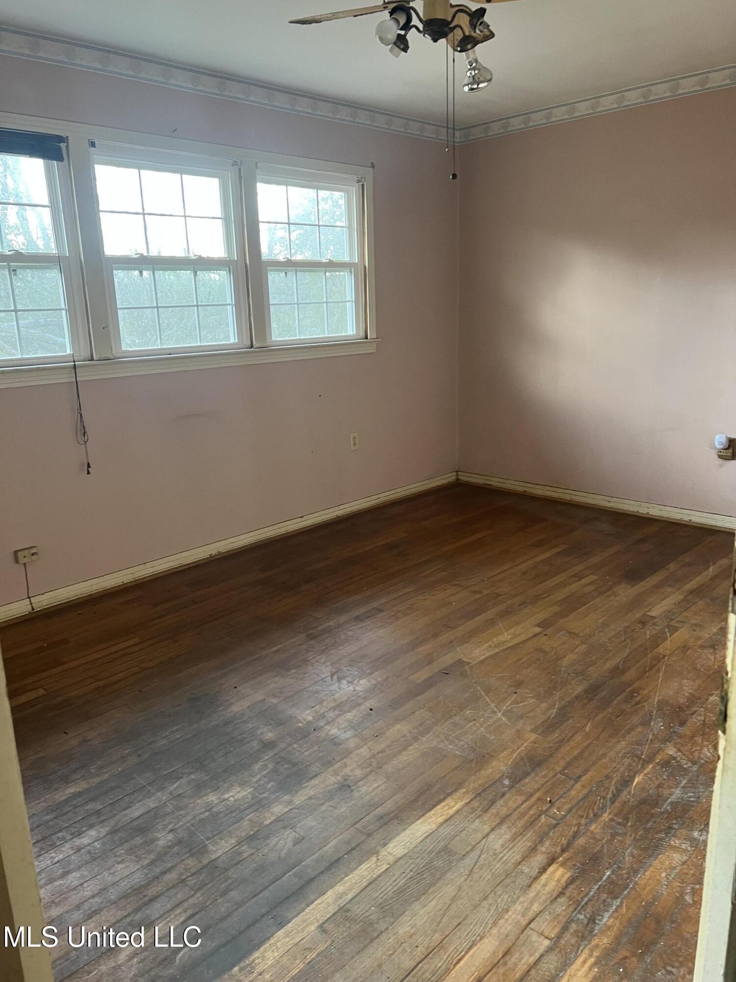3603 Royal Road Property Photo 3