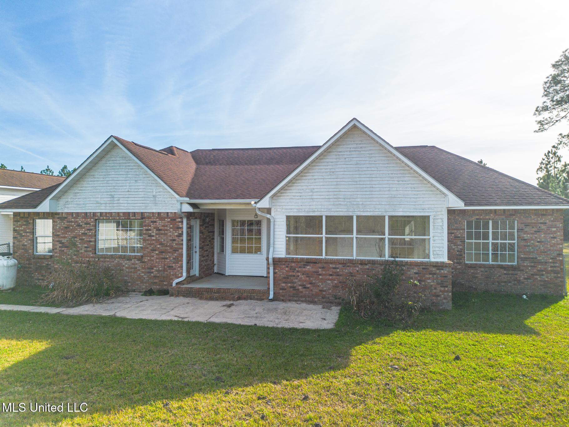5551 Carter Road Property Photo 3