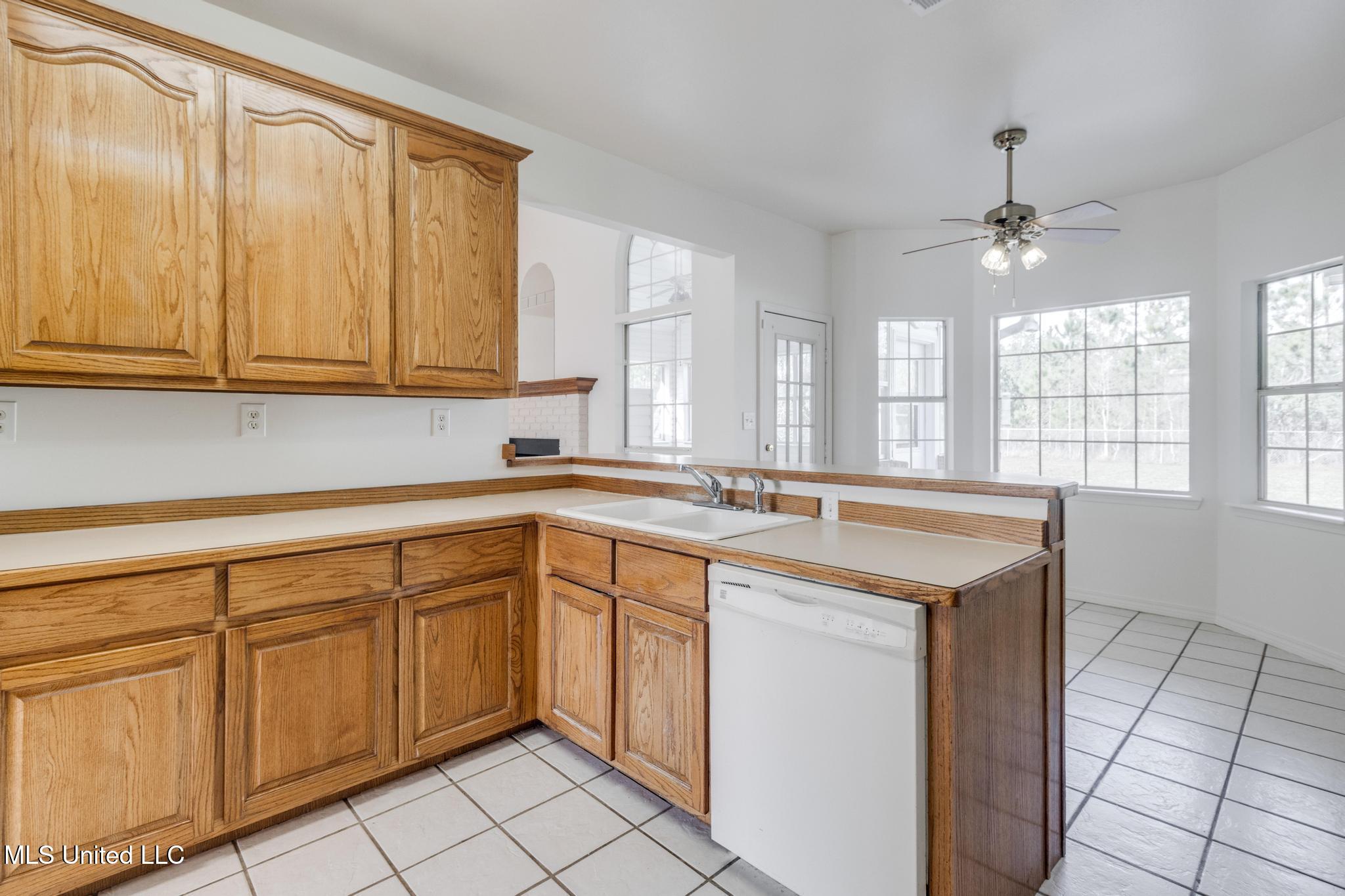 5551 Carter Road Property Photo 16
