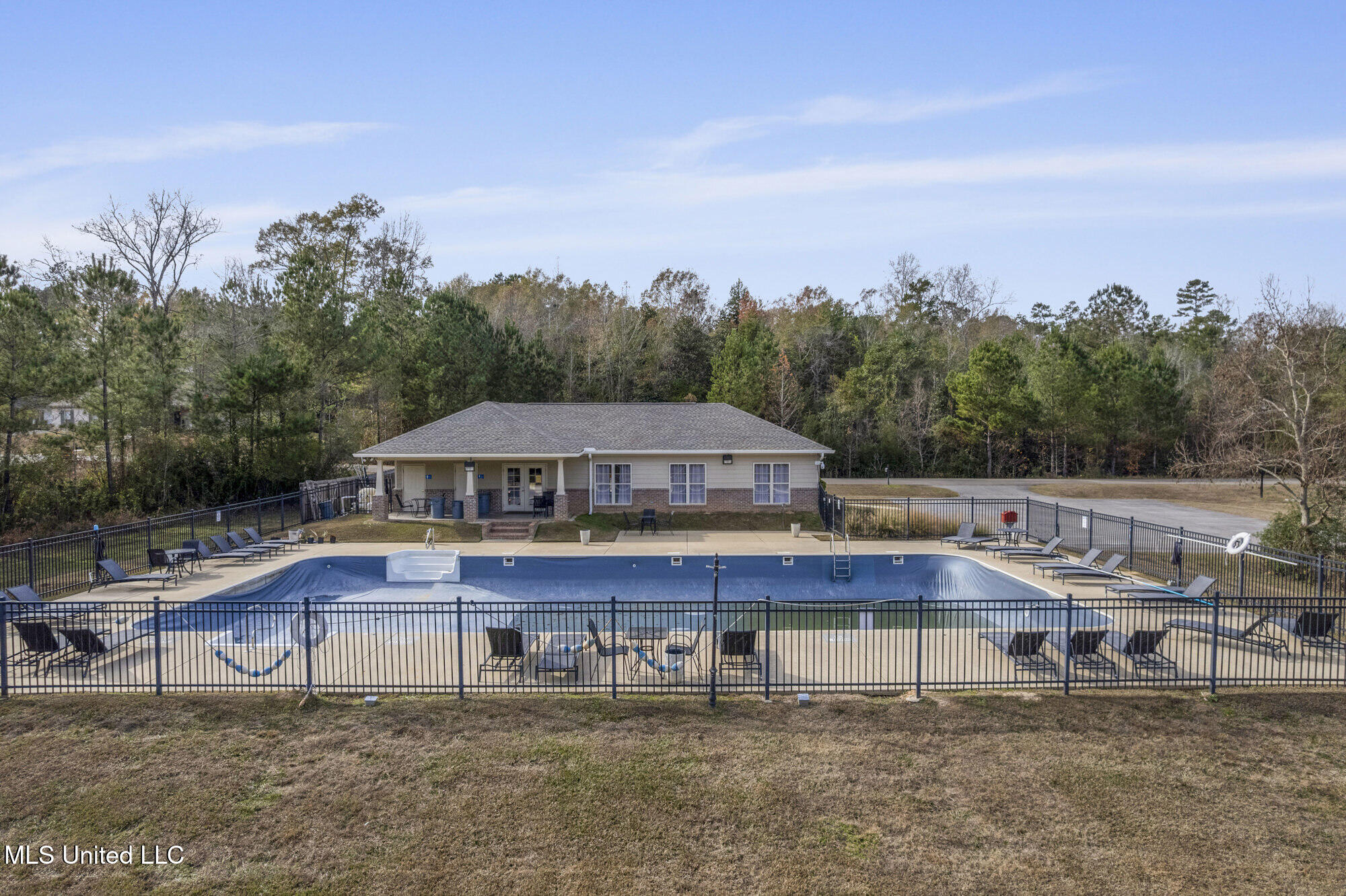 108 Creedmoor Property Photo 13