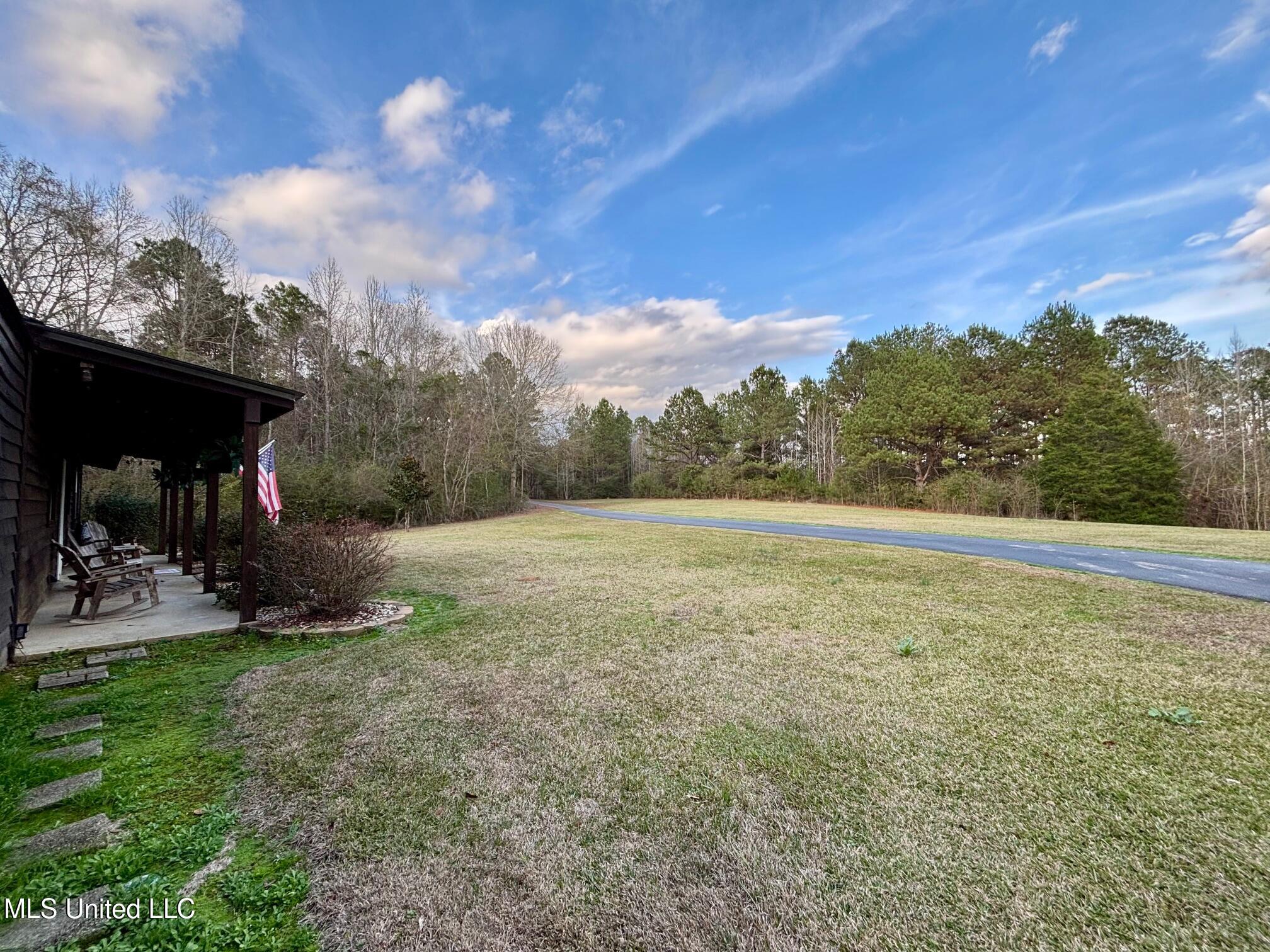 1614 Hwy 583 Property Photo 28