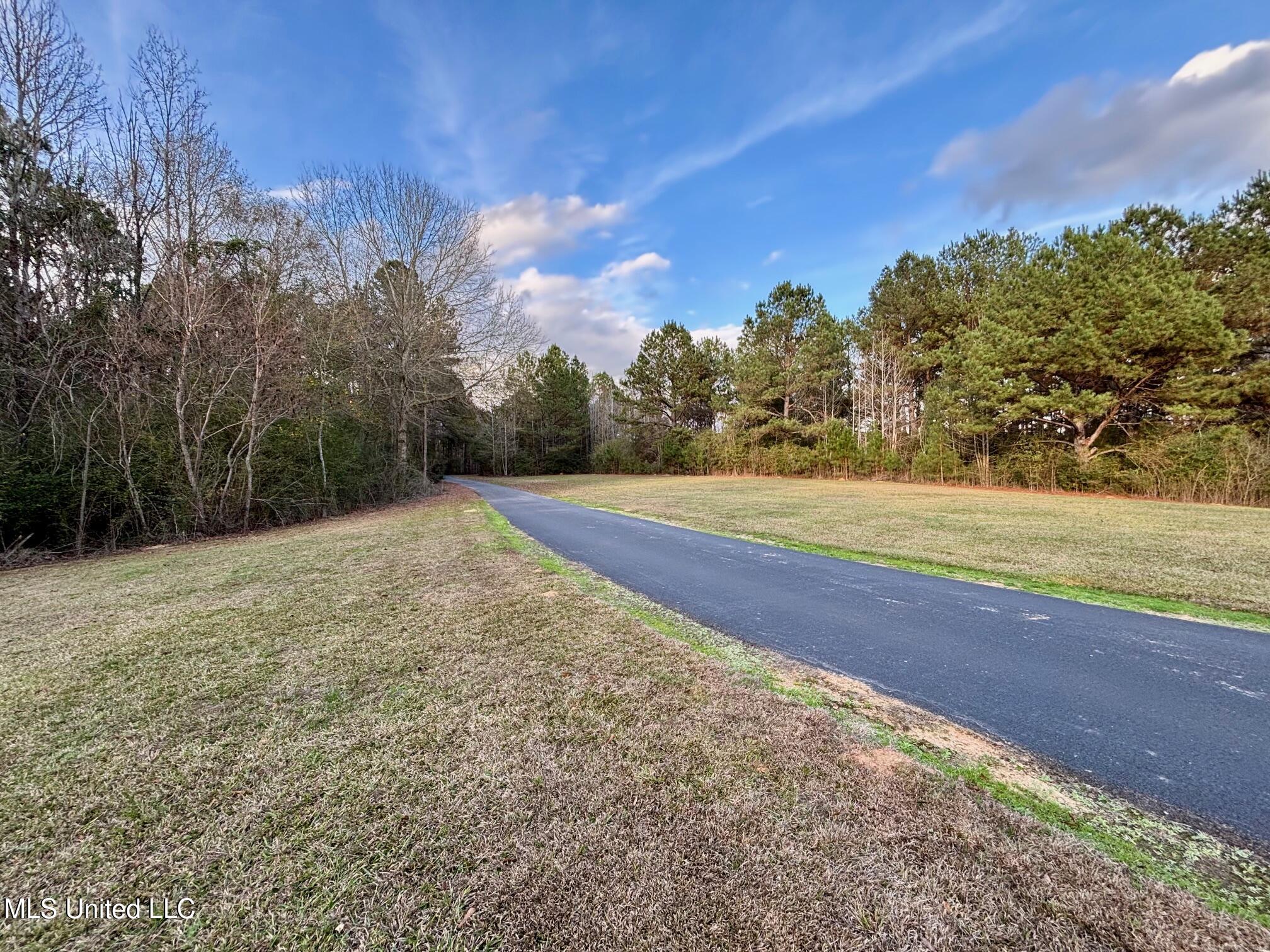 1614 Hwy 583 Property Photo 29