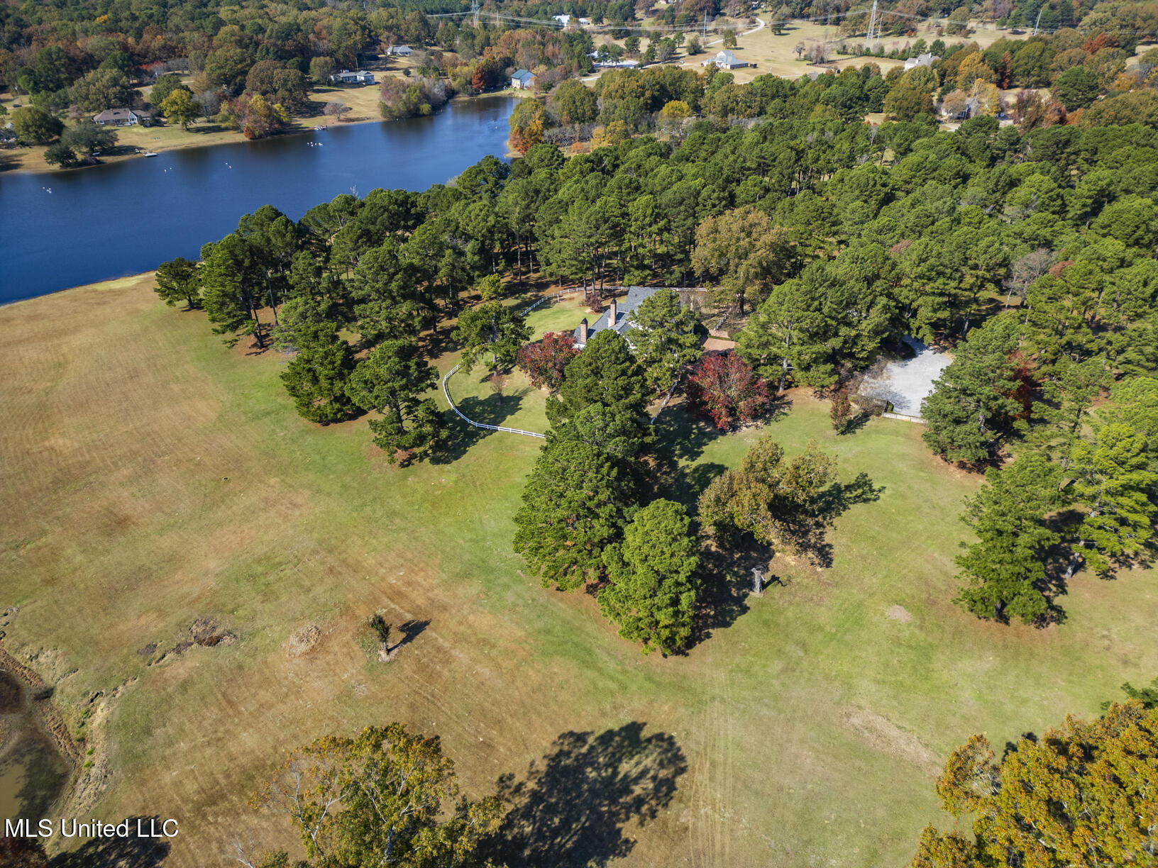 1039 Cedar Hill Road Property Photo 3