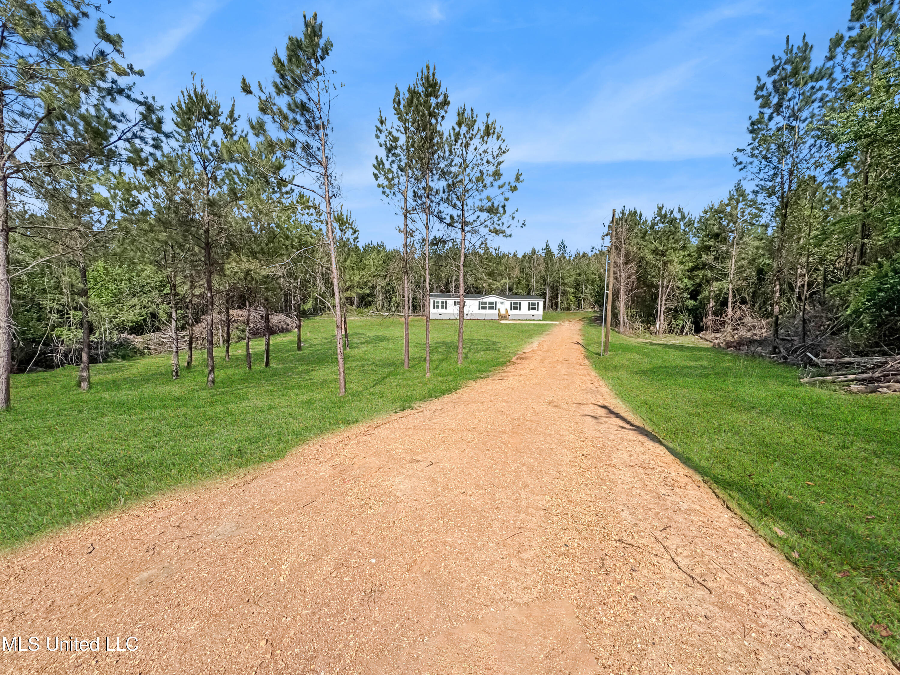 108 Brumley Lane Property Photo 2