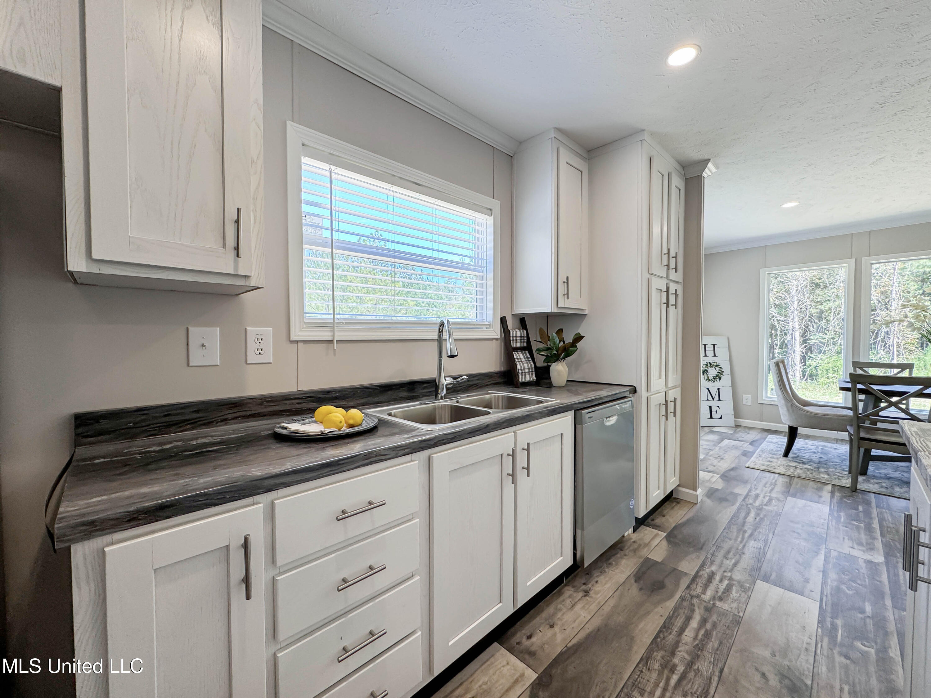 108 Brumley Lane Property Photo 8