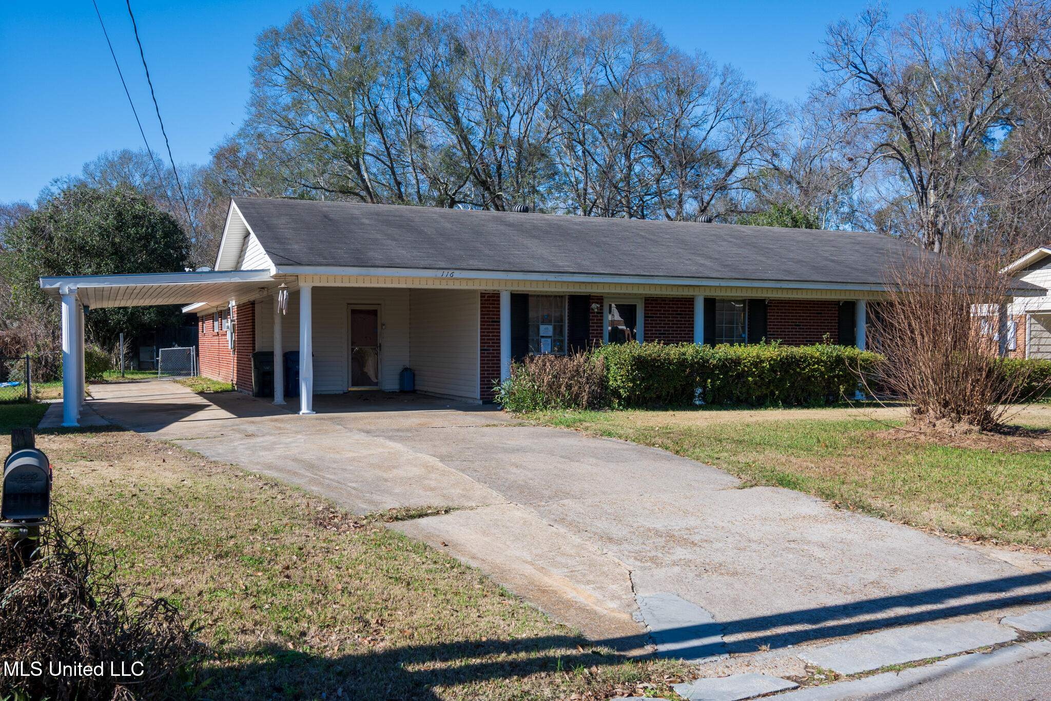 116 Pecan Way Property Photo 1