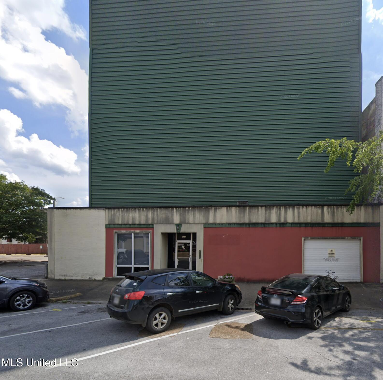 2107 4th Street Property Photo 1