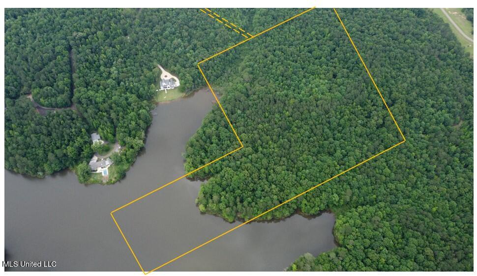 County Road 413 Property Photo 1