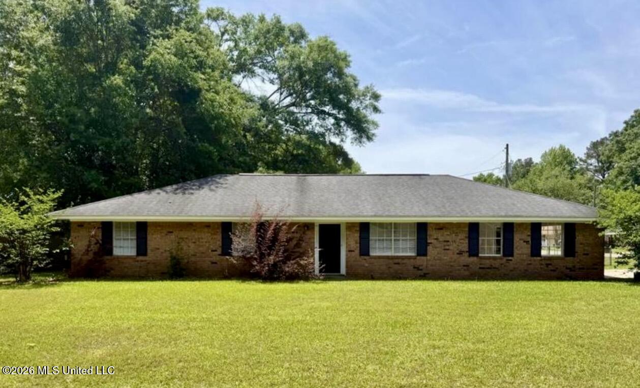 301 W Ray Drive Property Photo 1