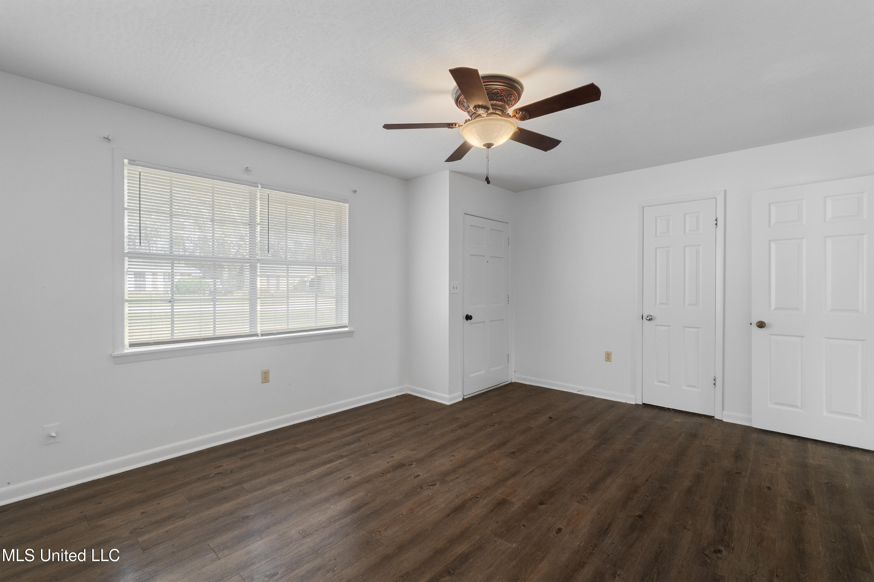 301 W Ray Drive Property Photo 19