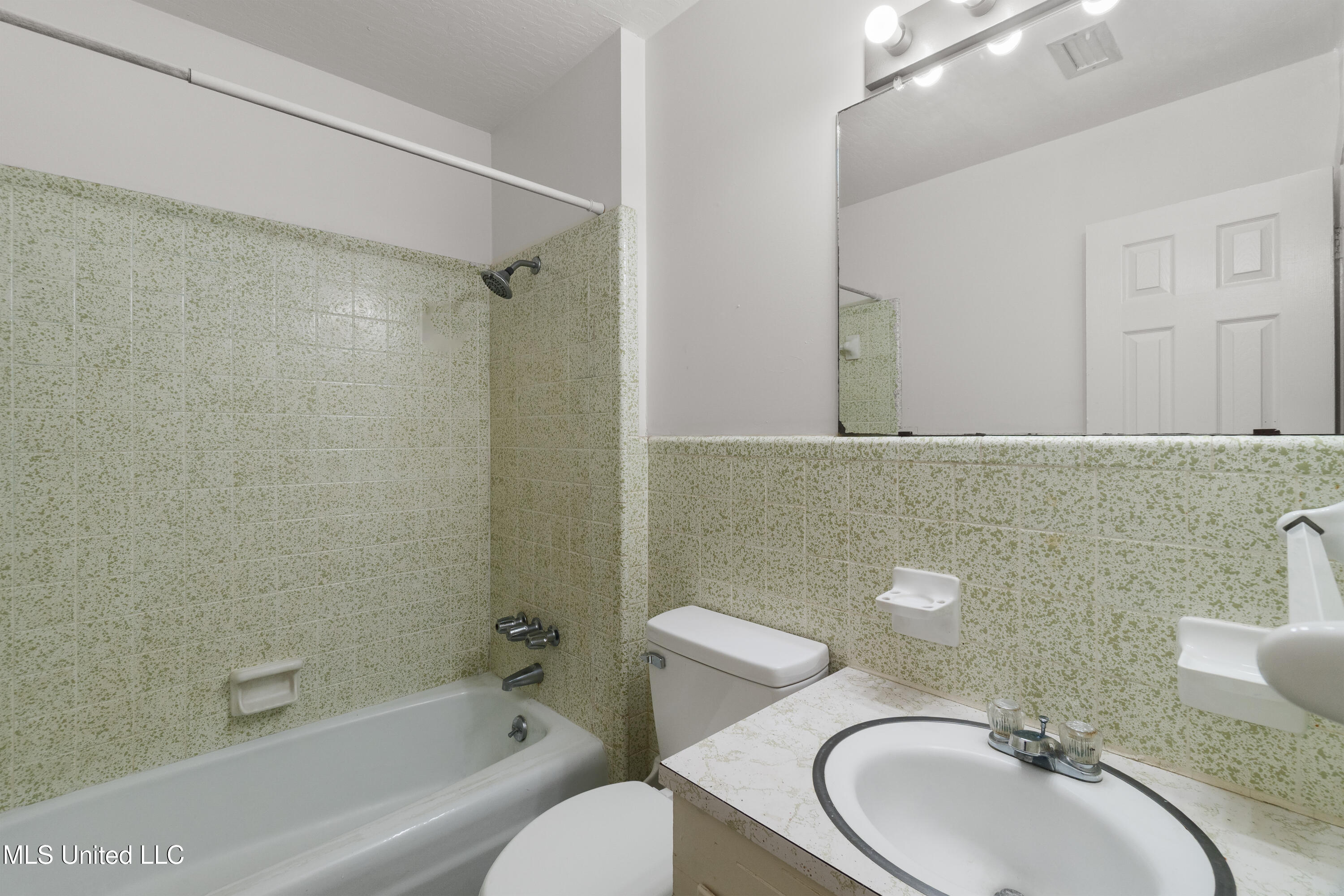 301 W Ray Drive Property Photo 20