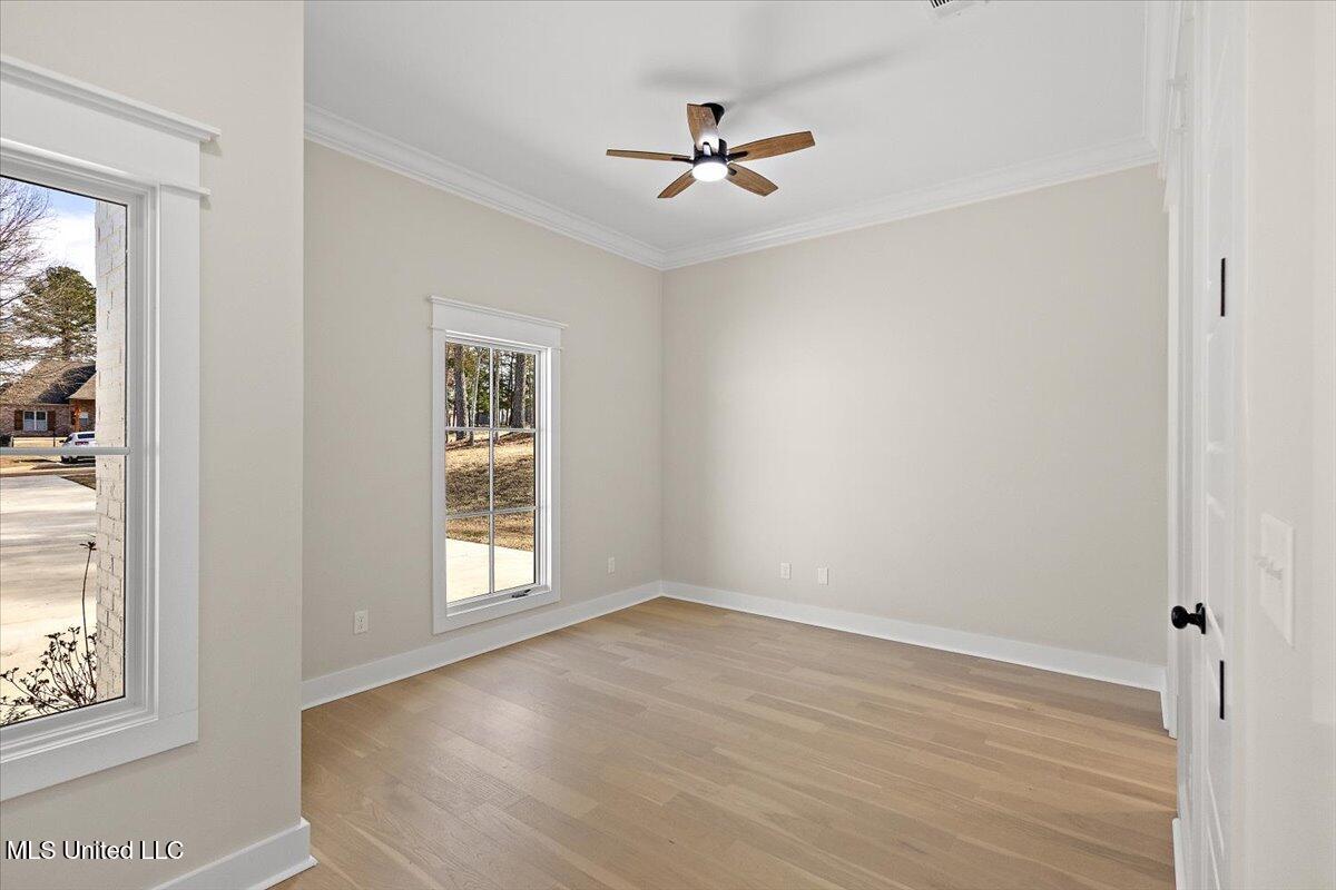 111 Grand Oak Boulevard Property Photo 12
