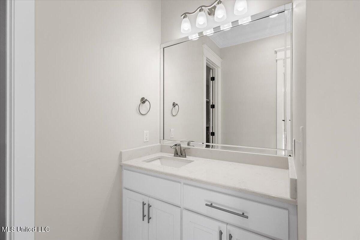 111 Grand Oak Boulevard Property Photo 18