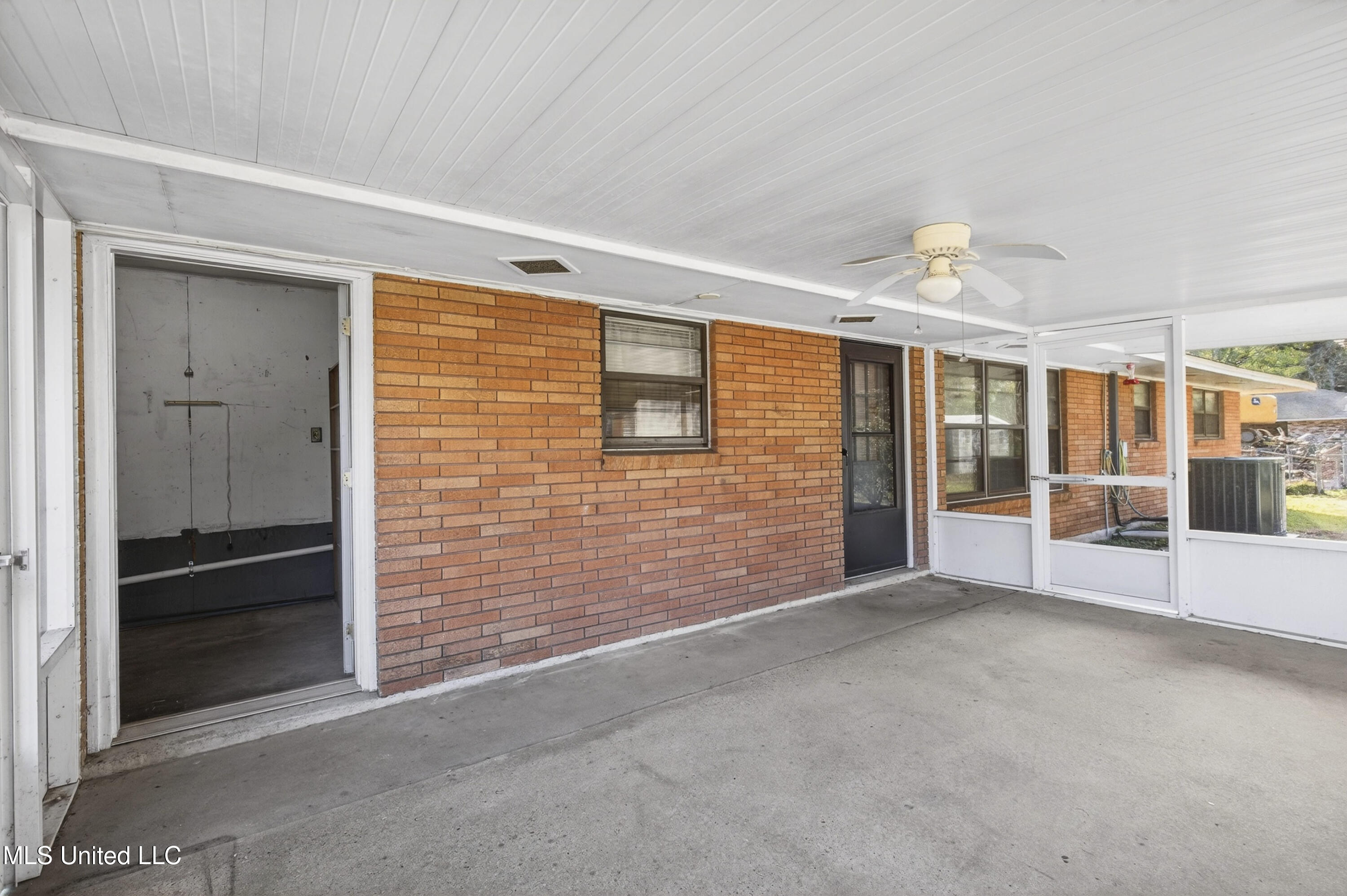 105 Suffolk Drive Property Photo 27
