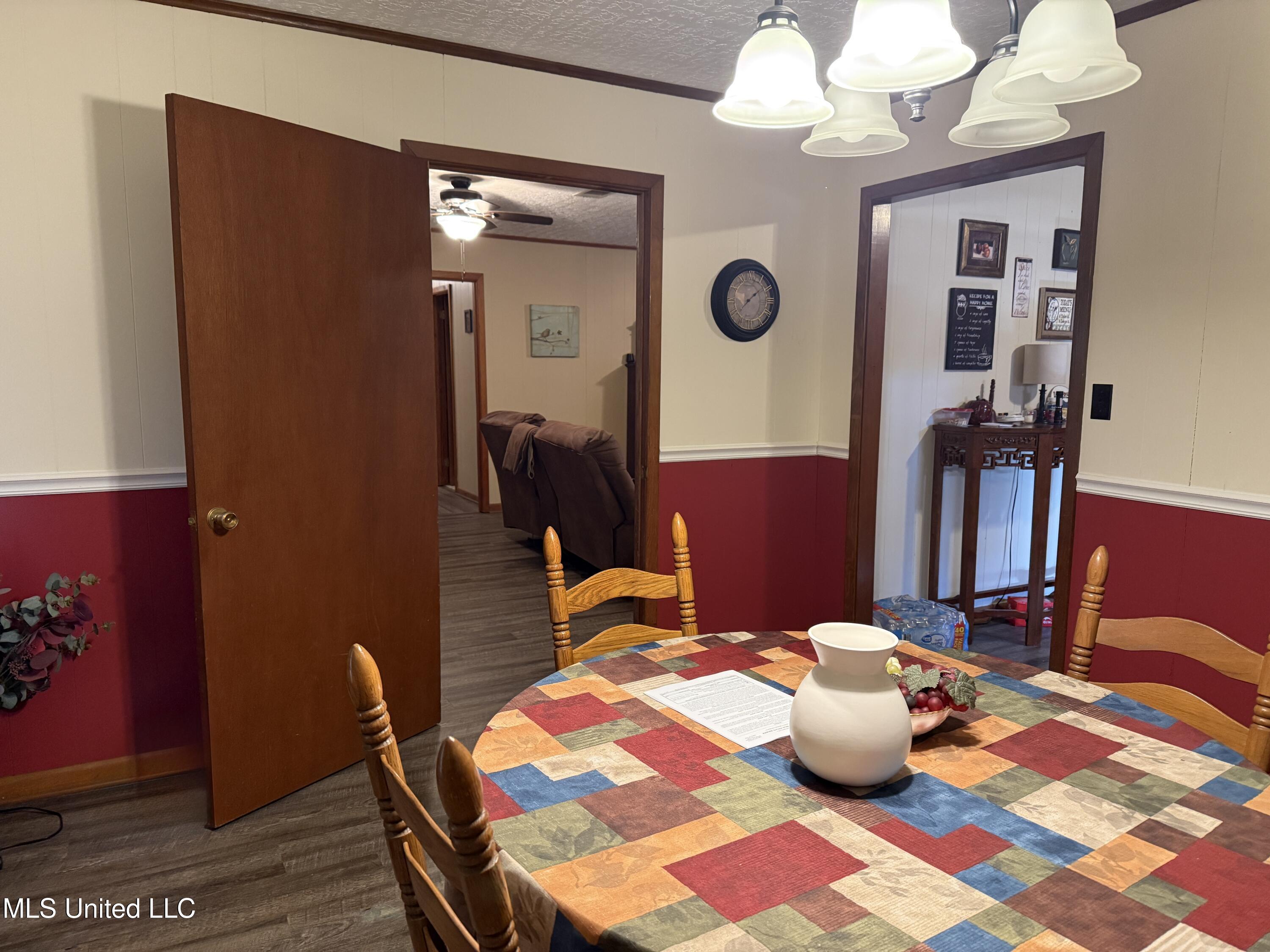 211 Highway 487 Property Photo 12
