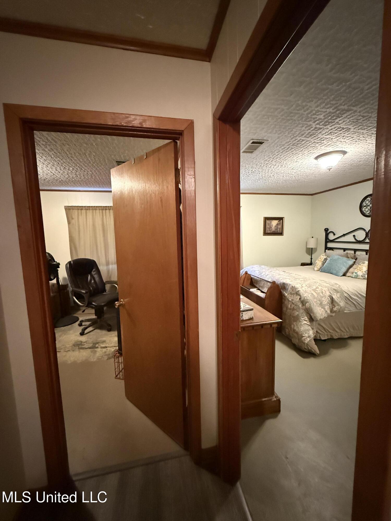 211 Highway 487 Property Photo 26