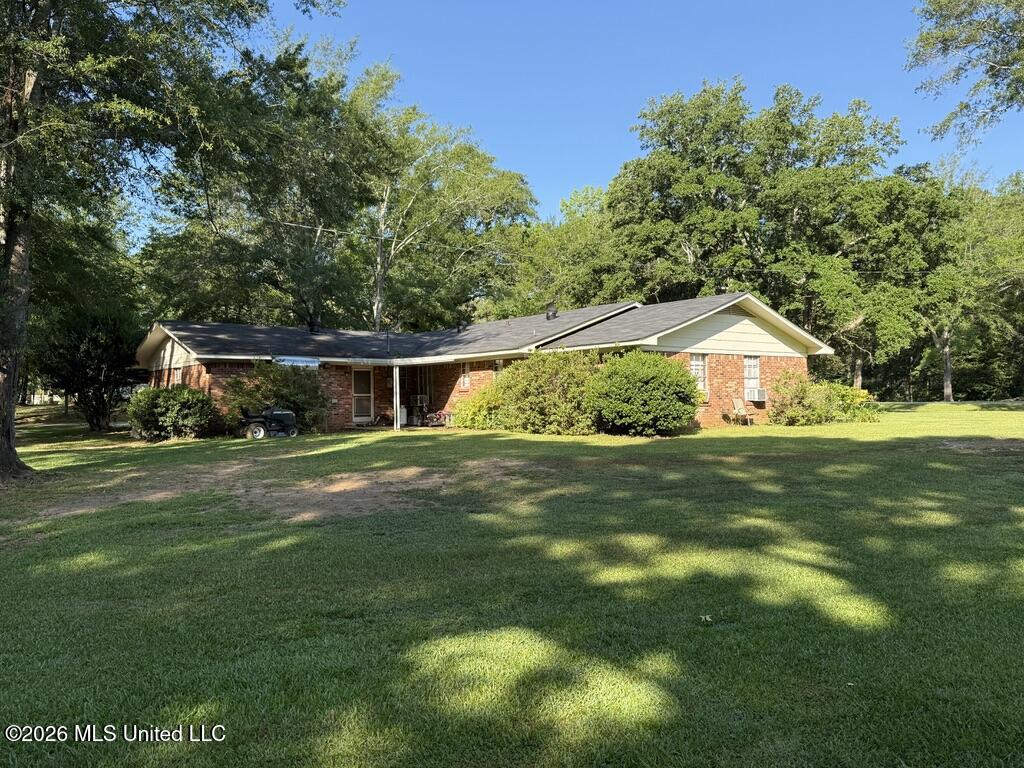 211 Highway 487 Property Photo 32