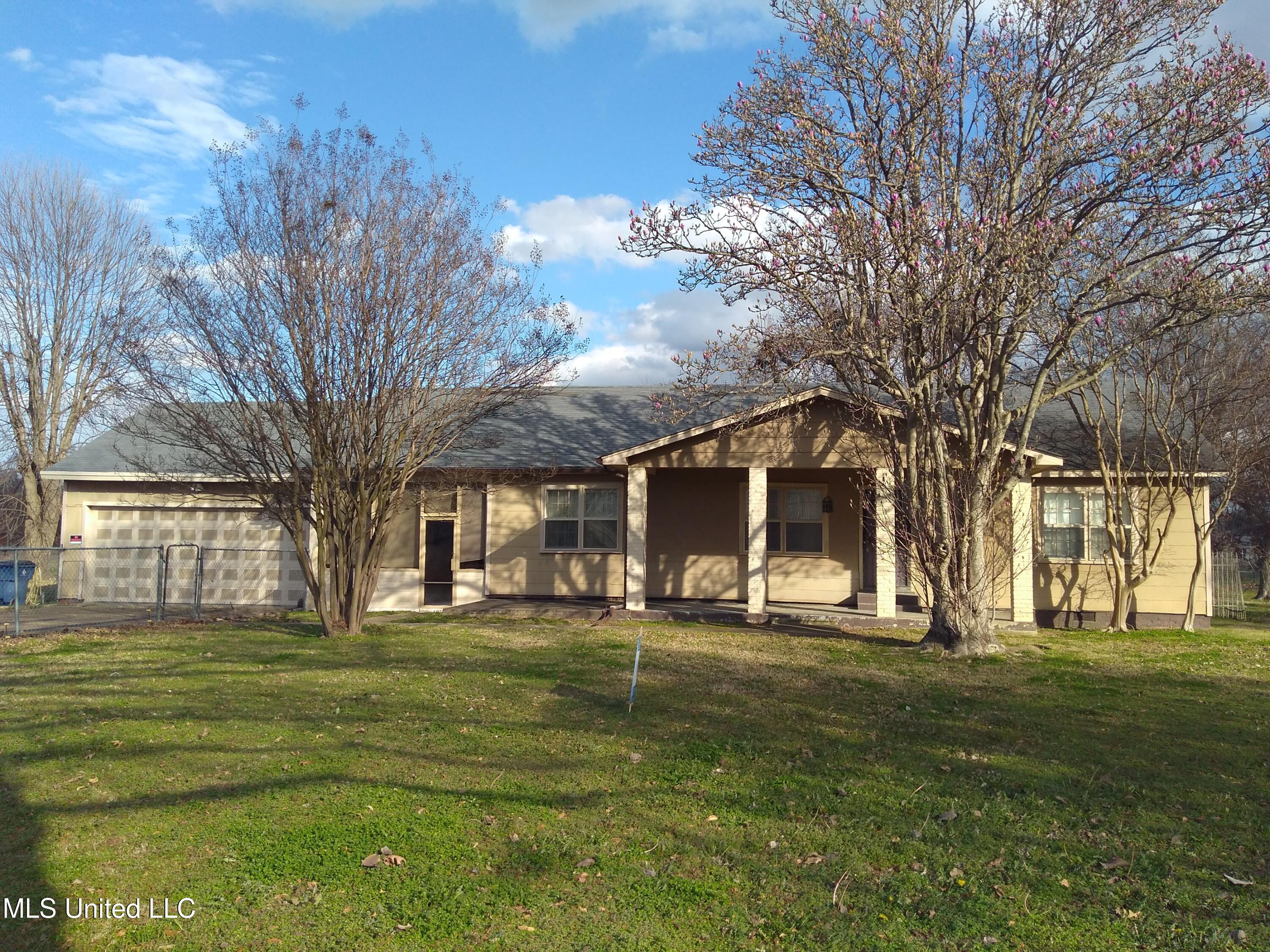 610 Marie Road Property Photo 1