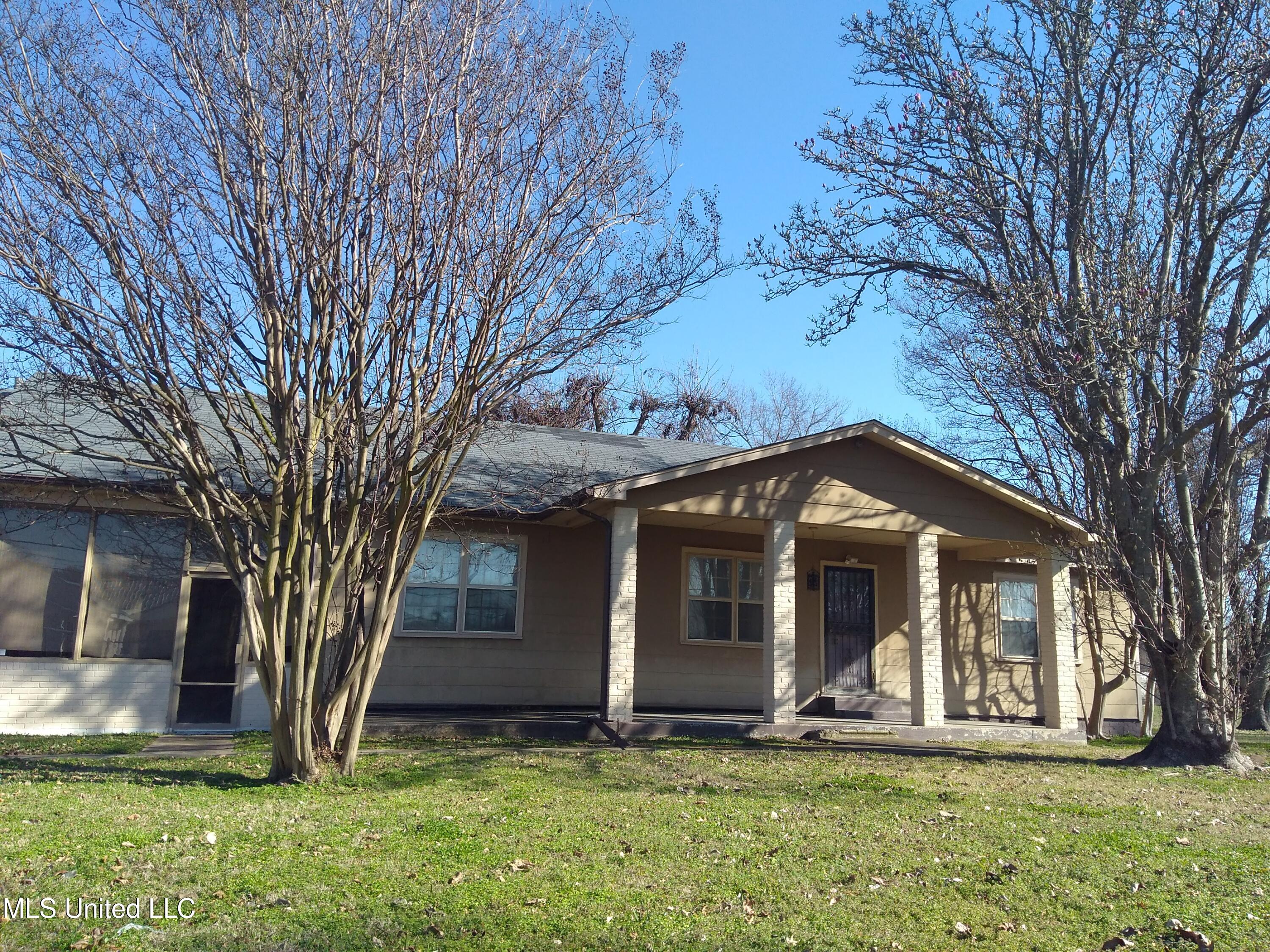 610 Marie Road Property Photo 2