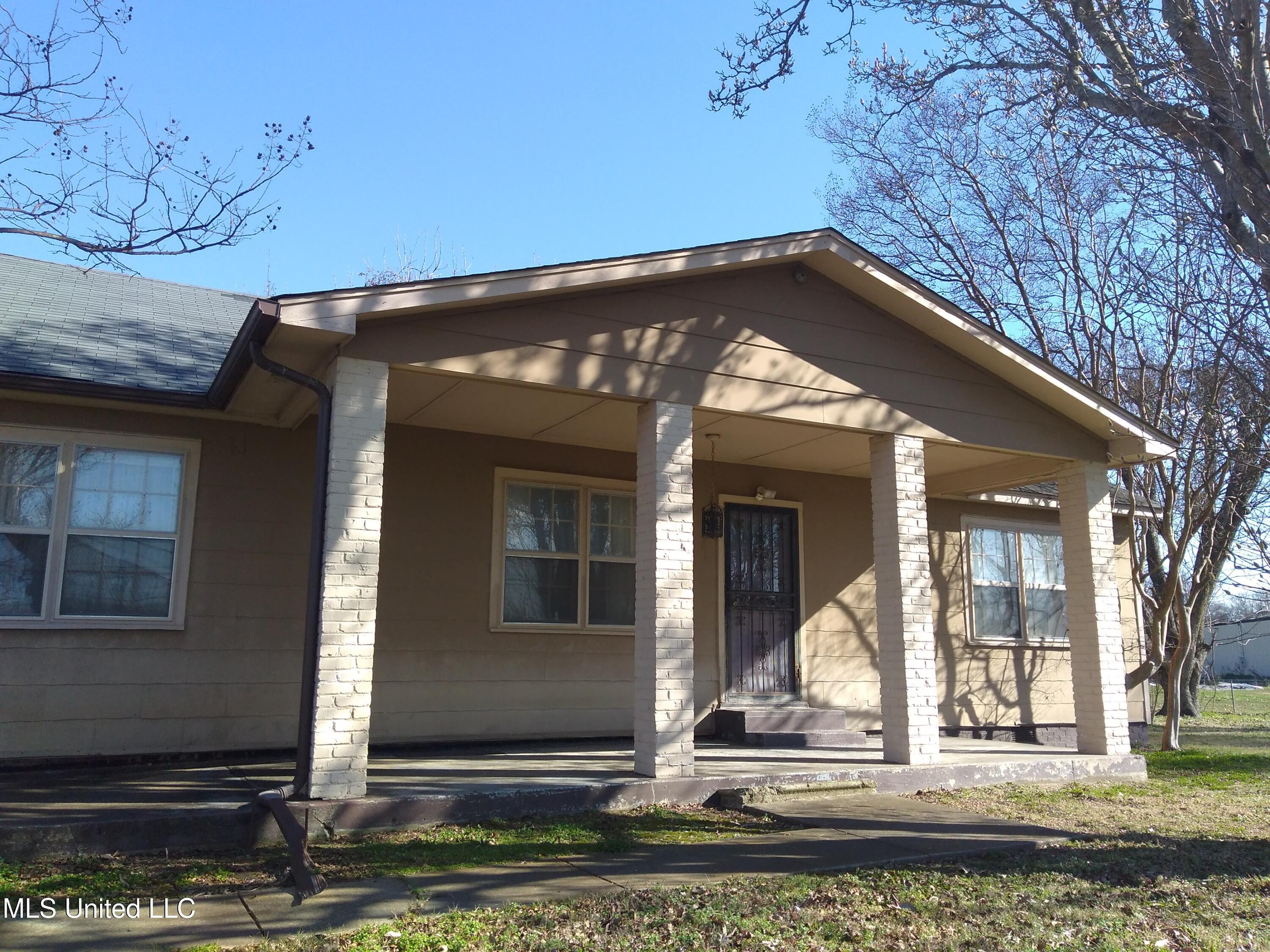 610 Marie Road Property Photo 3