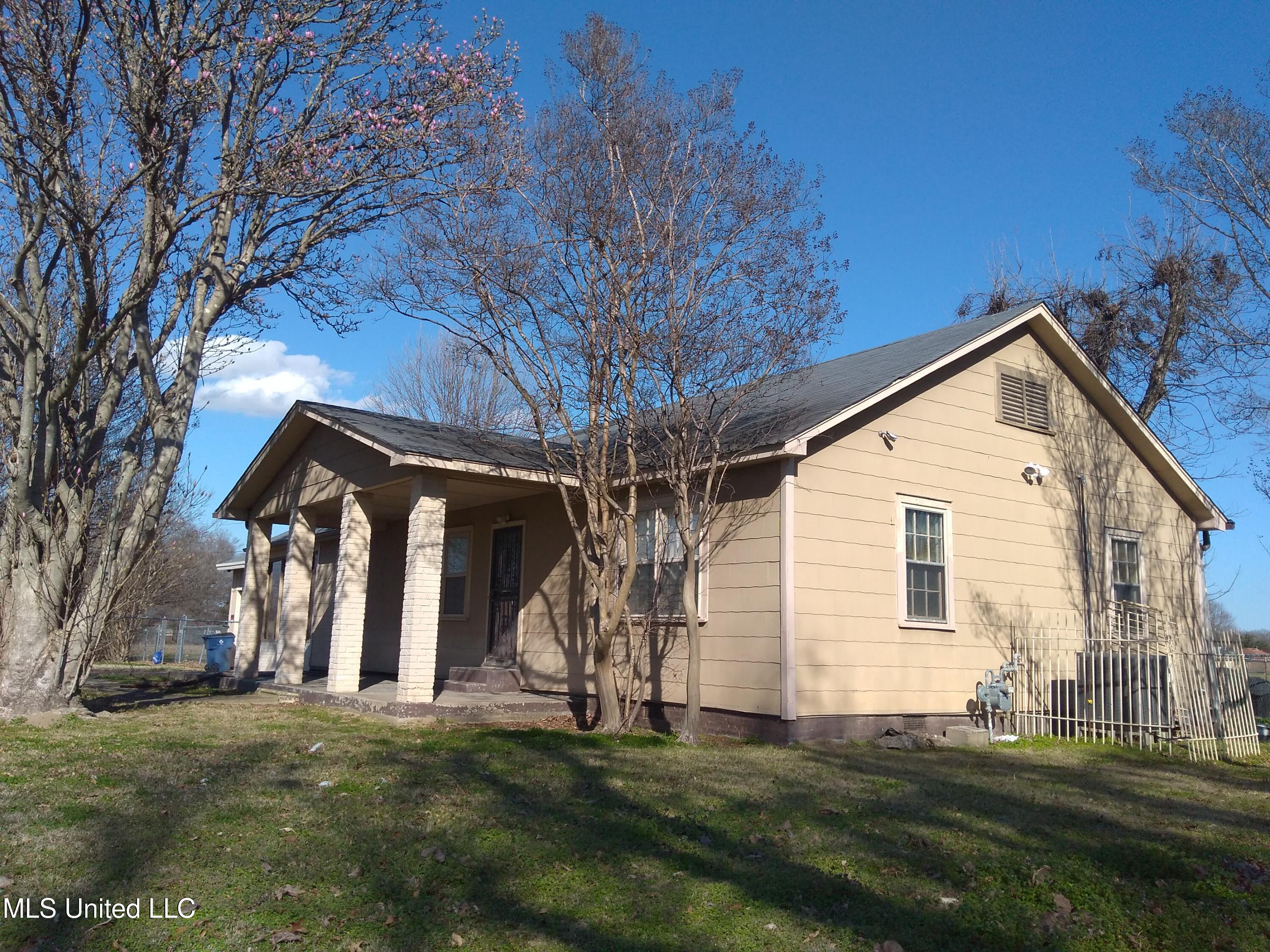 610 Marie Road Property Photo 4