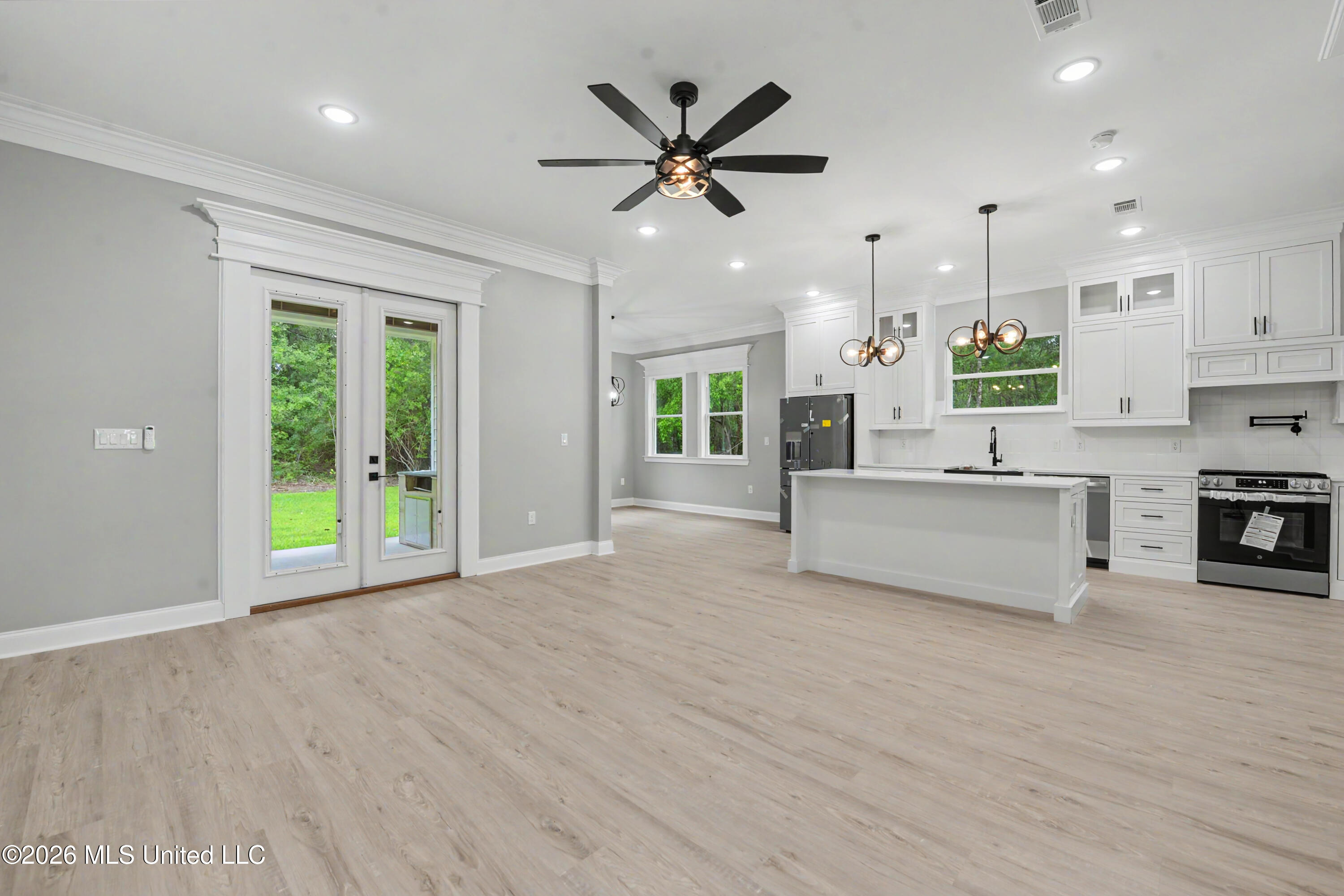13180 Orchard Street Property Photo 4