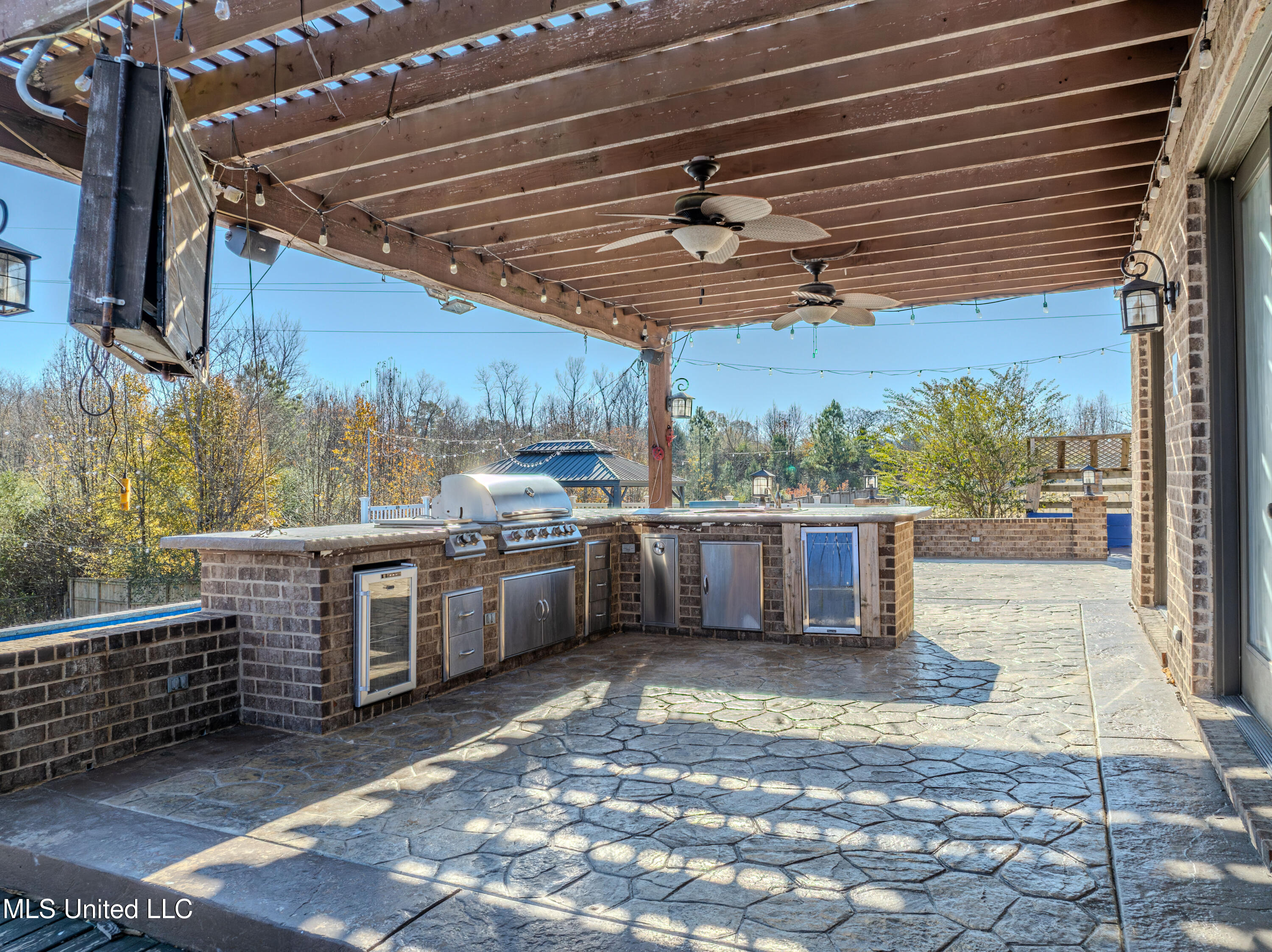 6394 Cody Cove Property Photo 16