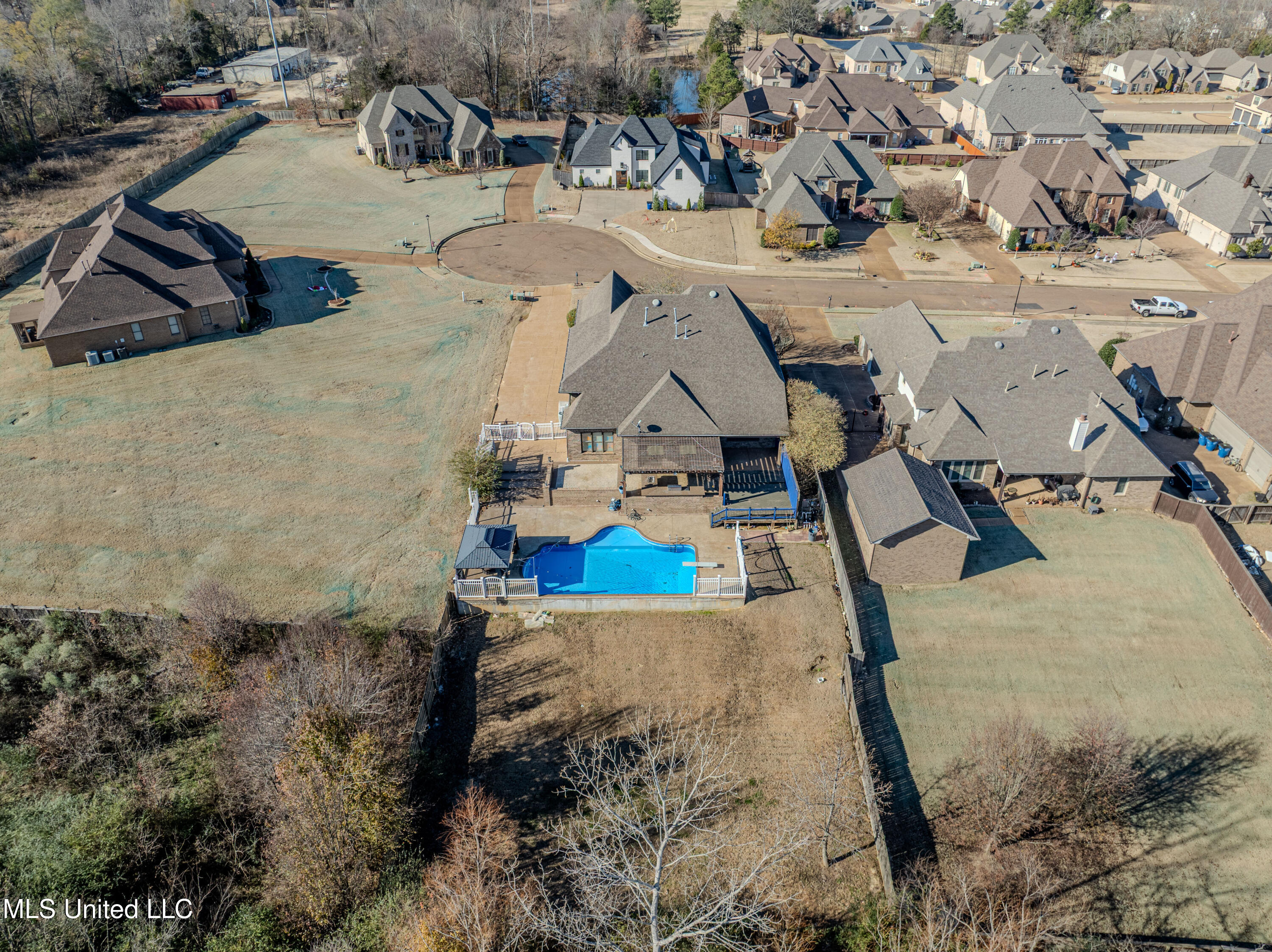 6394 Cody Cove Property Photo 19