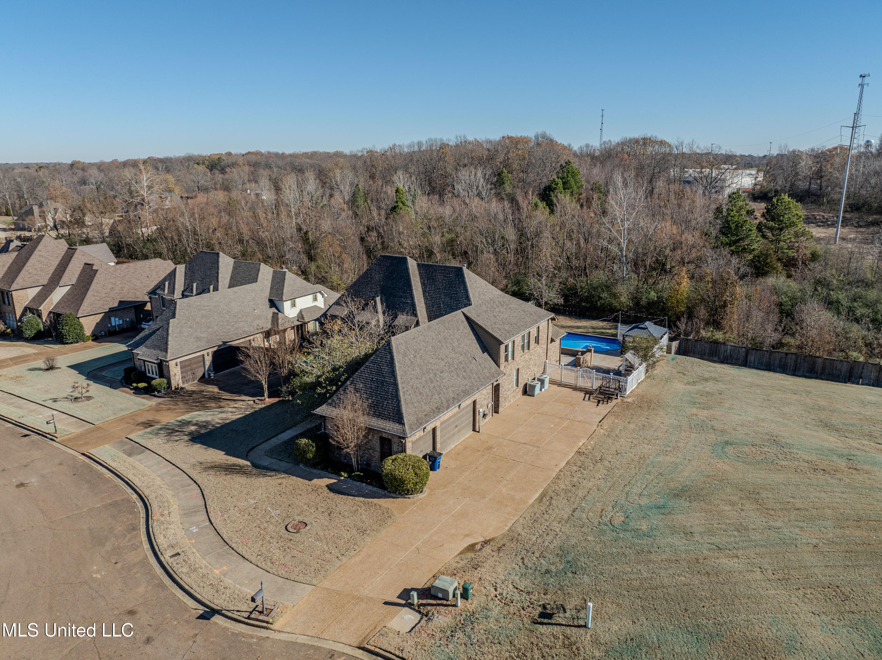 6394 Cody Cove Property Photo 31