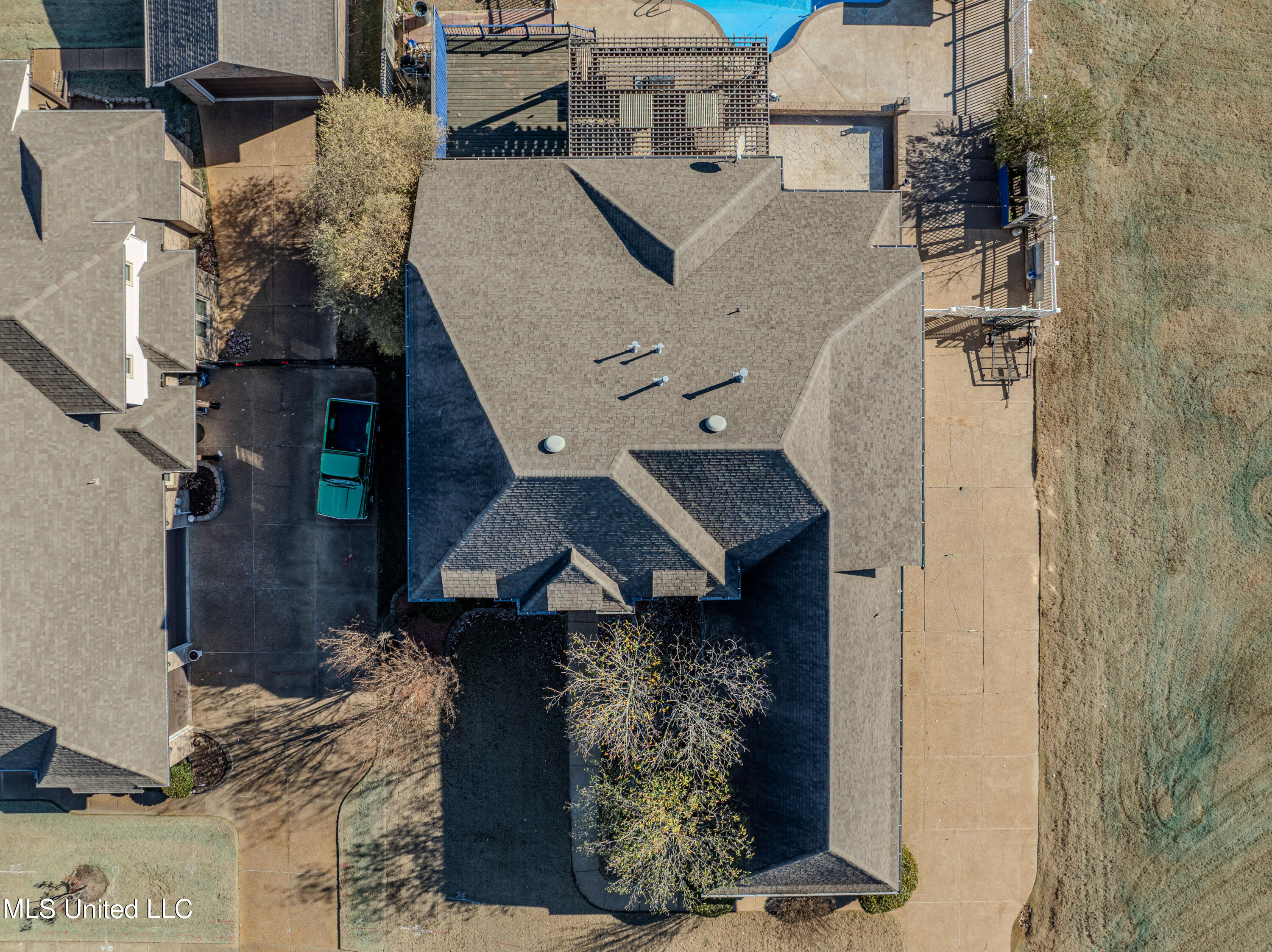 6394 Cody Cove Property Photo 56