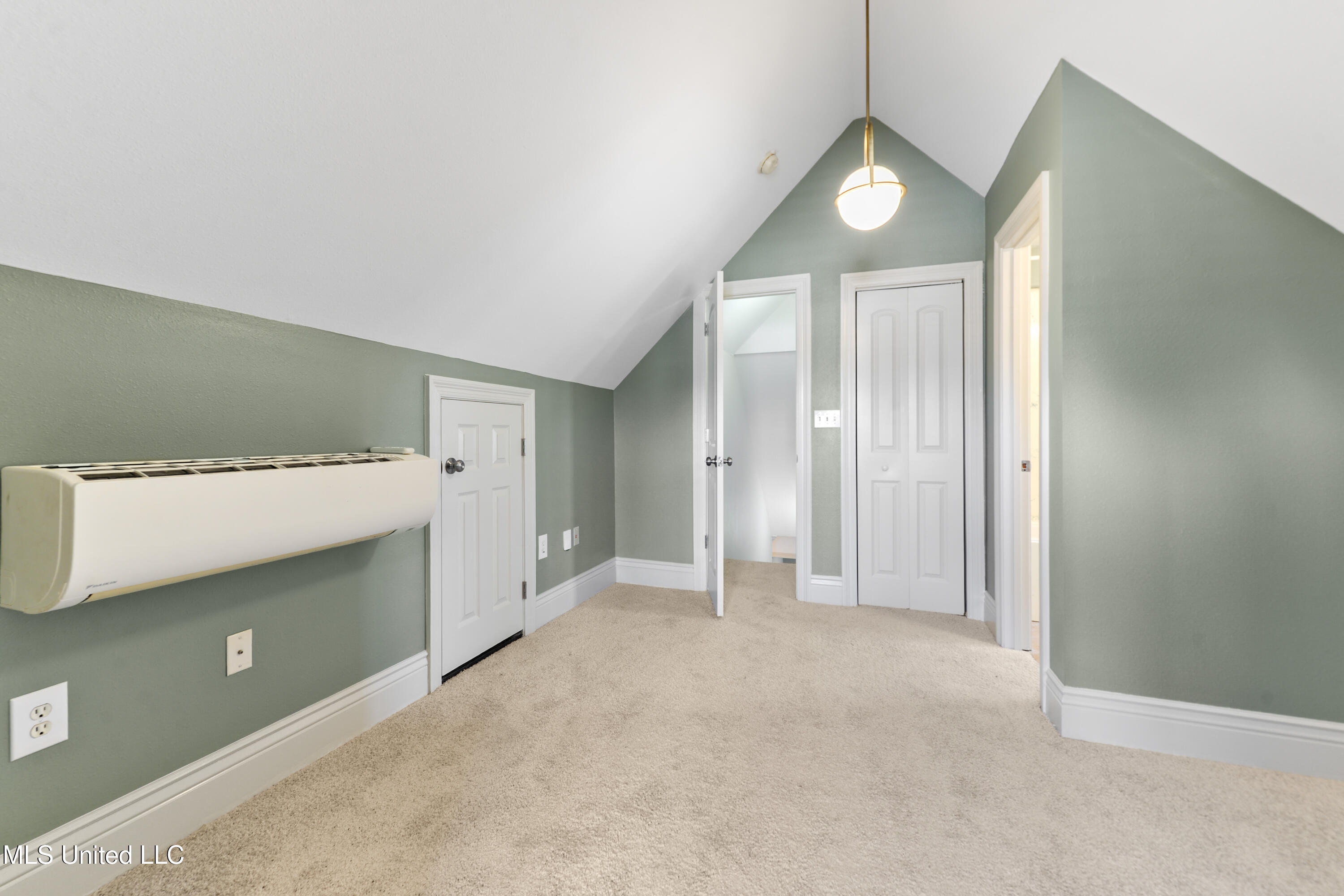 4 Rue Orleans Property Photo 22