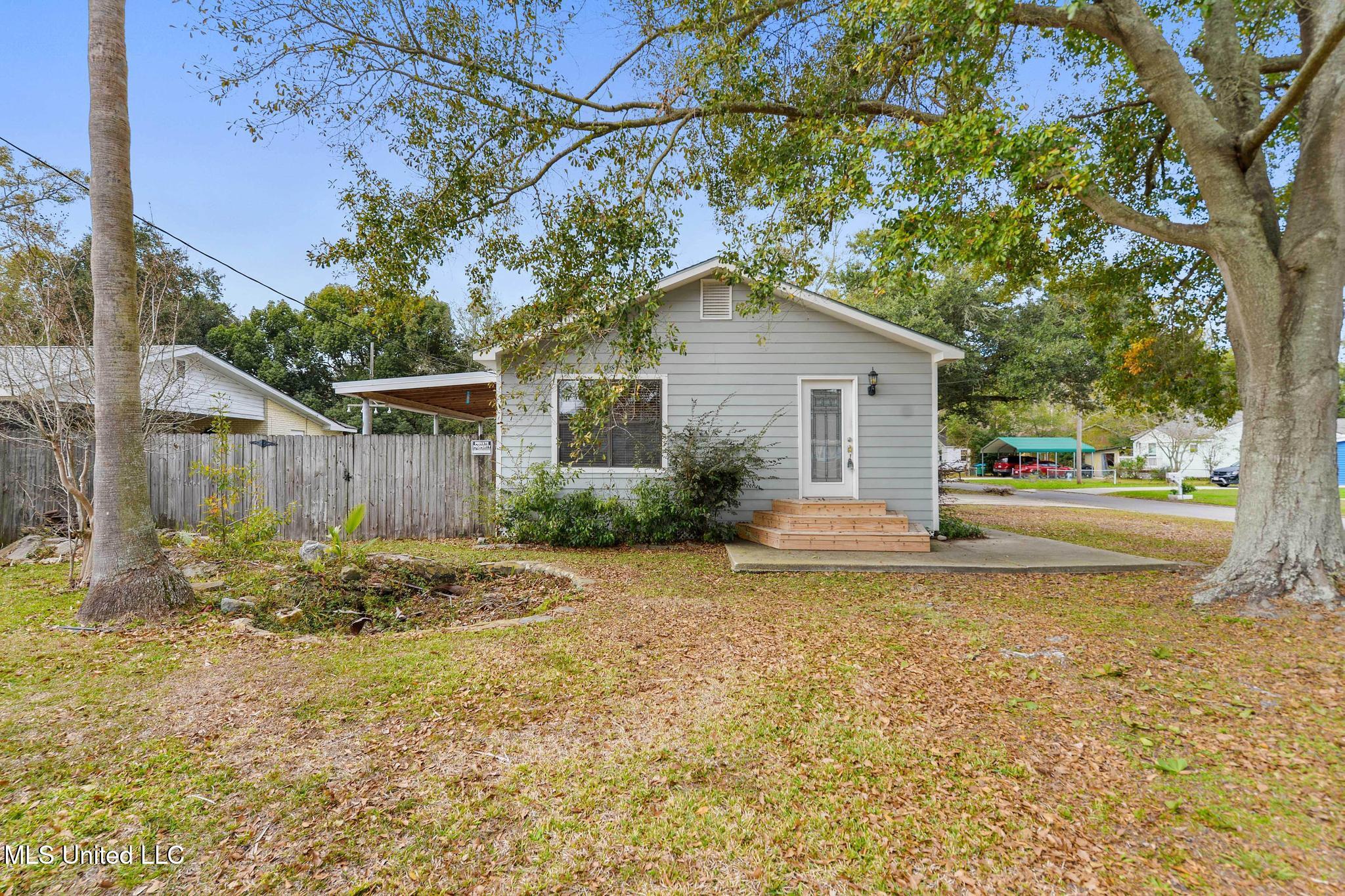 1705 14th Street Property Photo 1