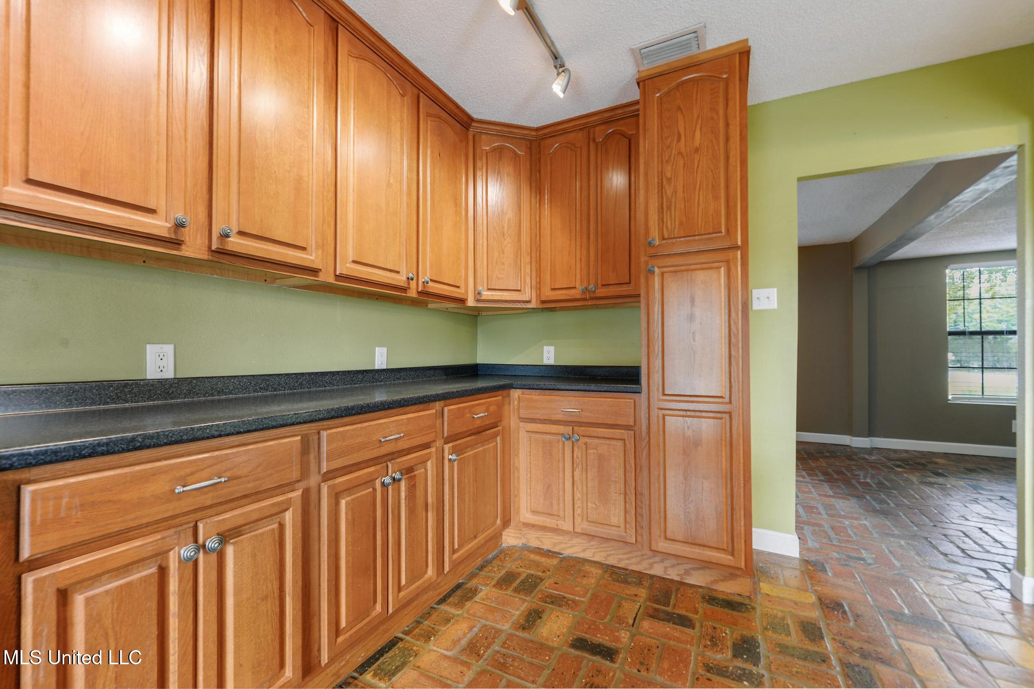 1705 14th Street Property Photo 8