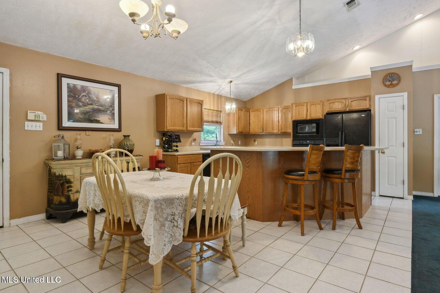 19639 Laterre Drive Property Photo 8