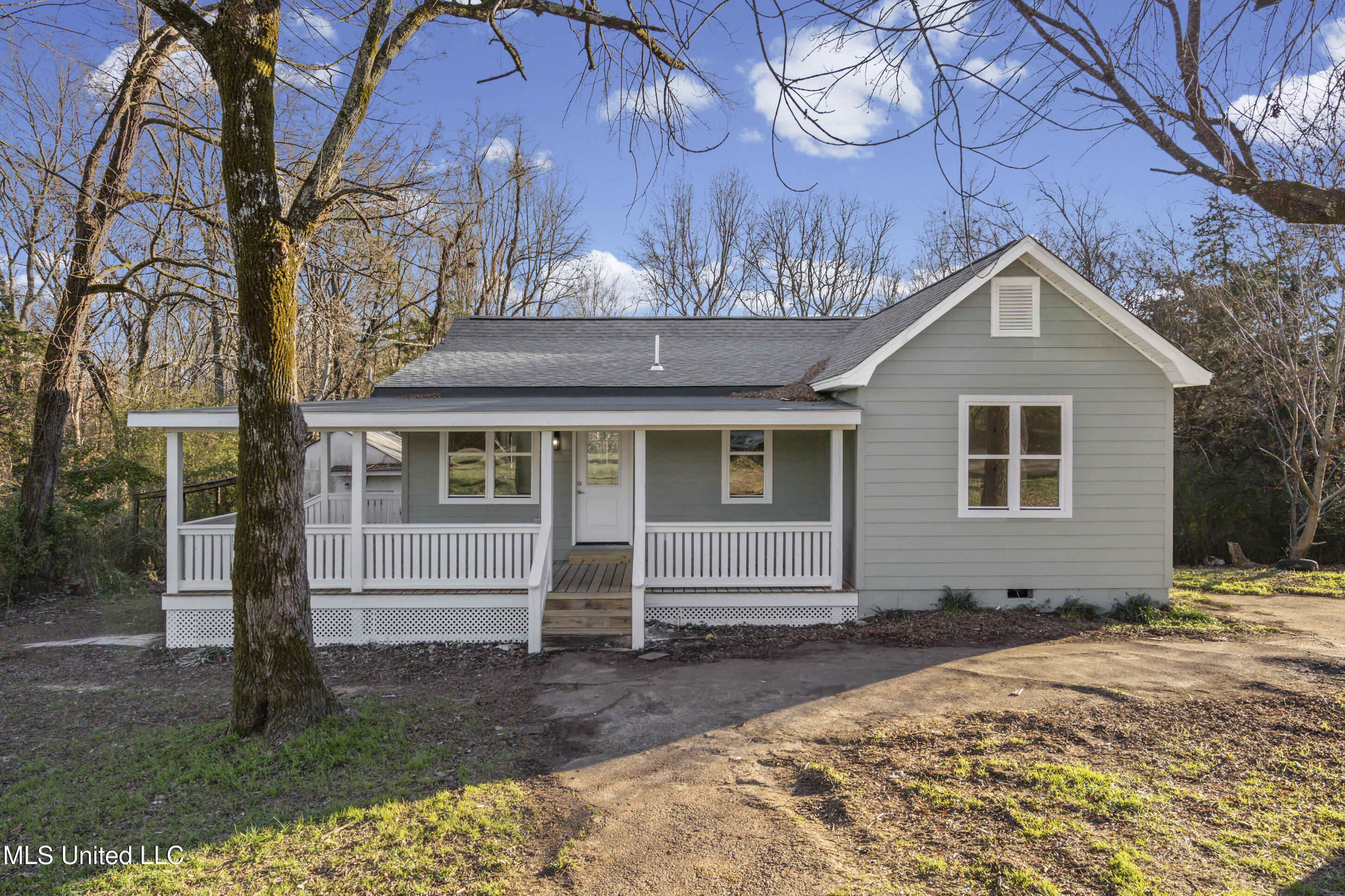 147 Crockett Road Property Photo 2