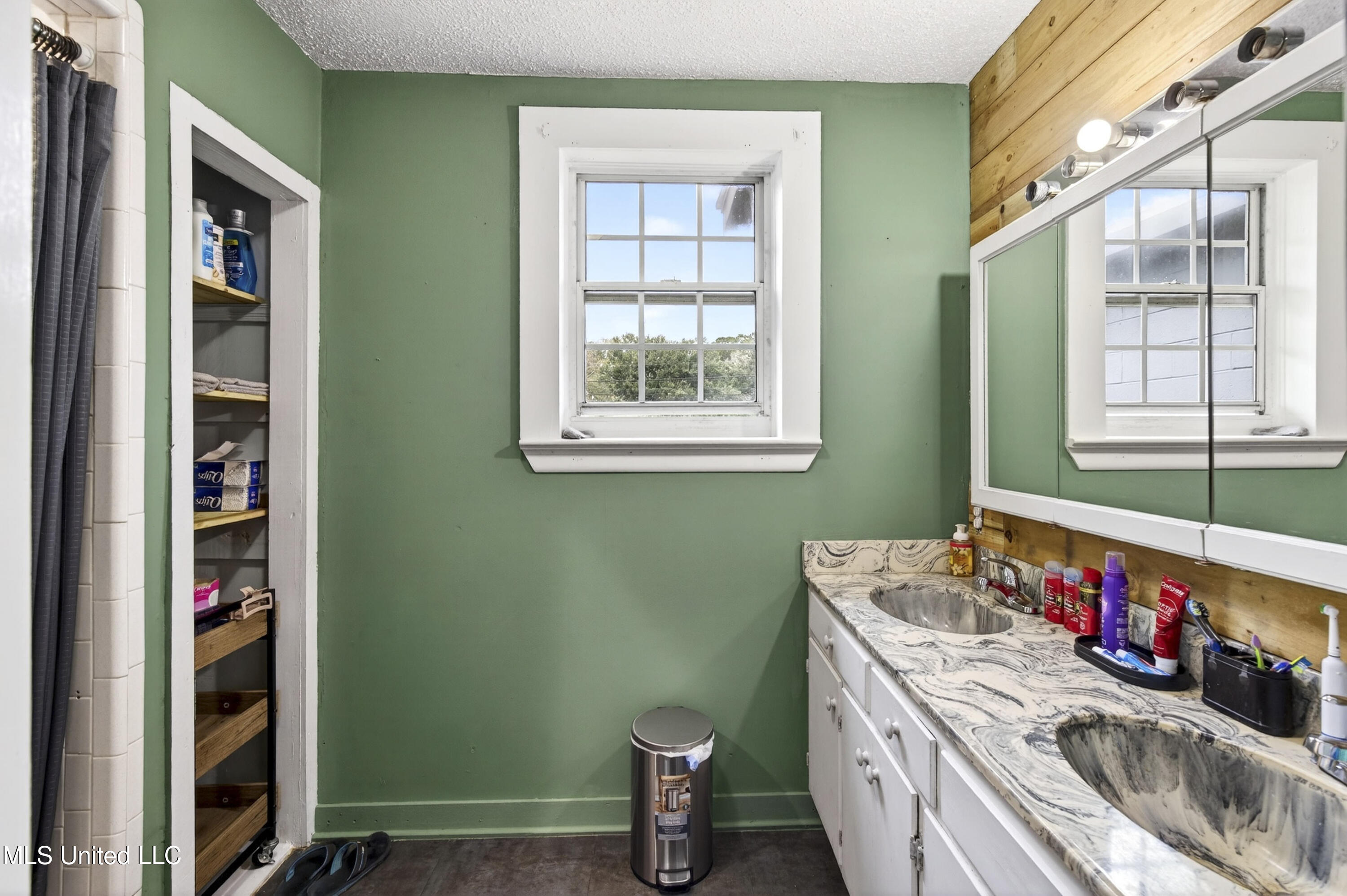 7621 Elder Ferry Road Property Photo 22