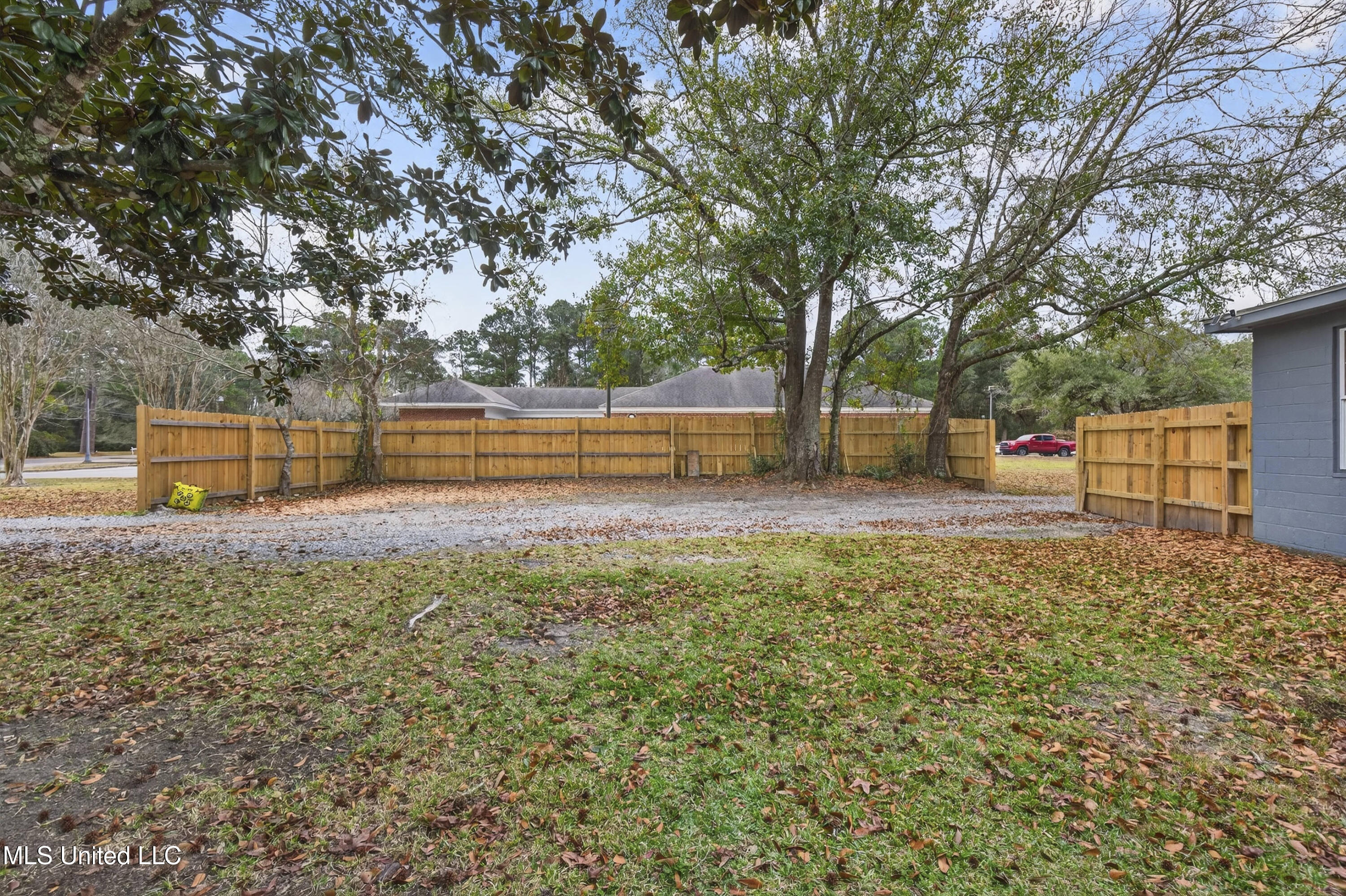 7621 Elder Ferry Road Property Photo 31